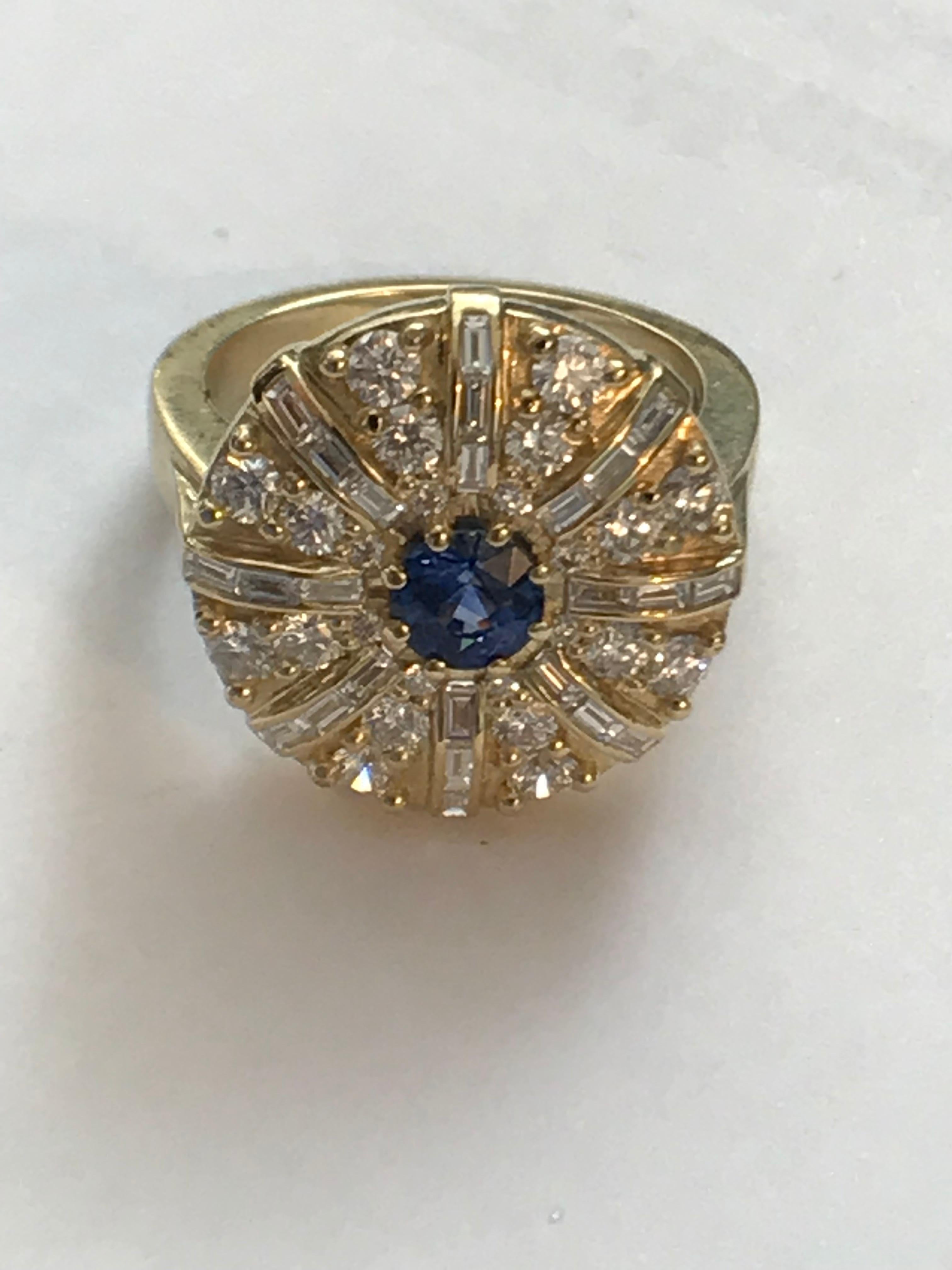Blue Sapphire and Diamond Dome Ring In New Condition For Sale In Dallas, TX