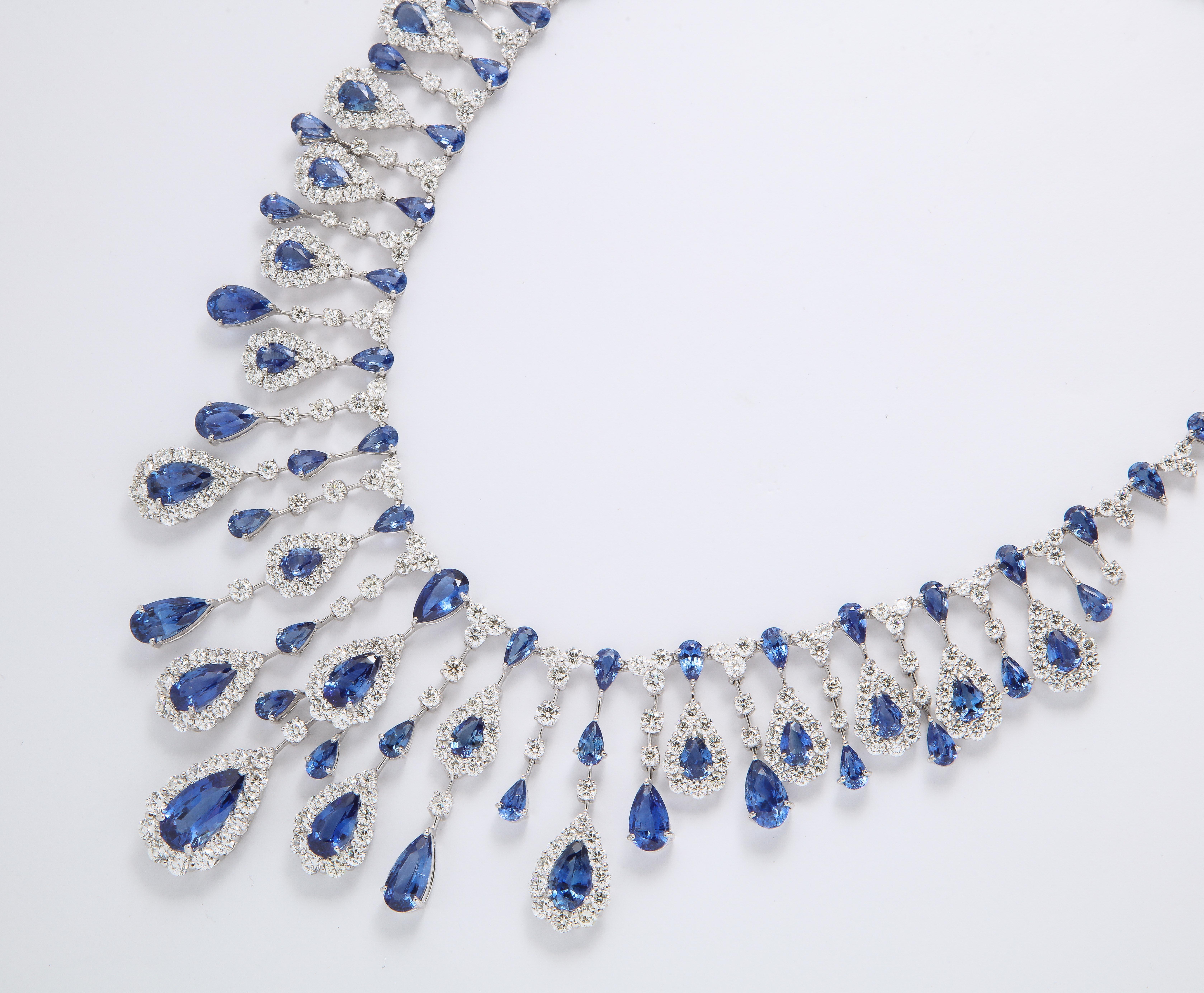 Collana con zaffiro blu e diamanti in vendita 4