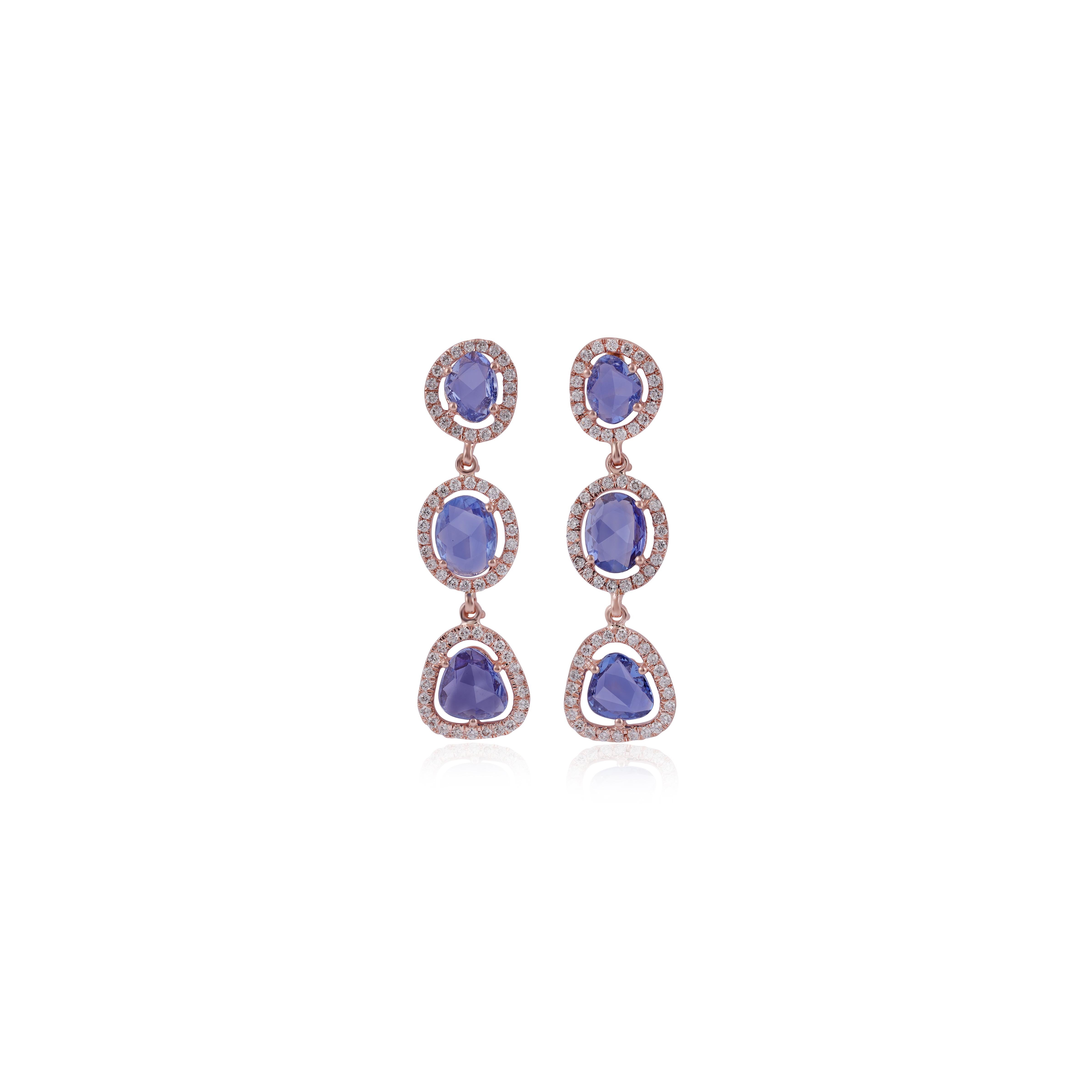 These are an exclusive earrings with Blue sapphire & diamonds features 6 pieces of Sapphire weight 5.41 carats, surrounded with 130 pieces of round brilliant cut of diamonds weight 0.90 carats, These entire earrings are studded in 18k rose gold