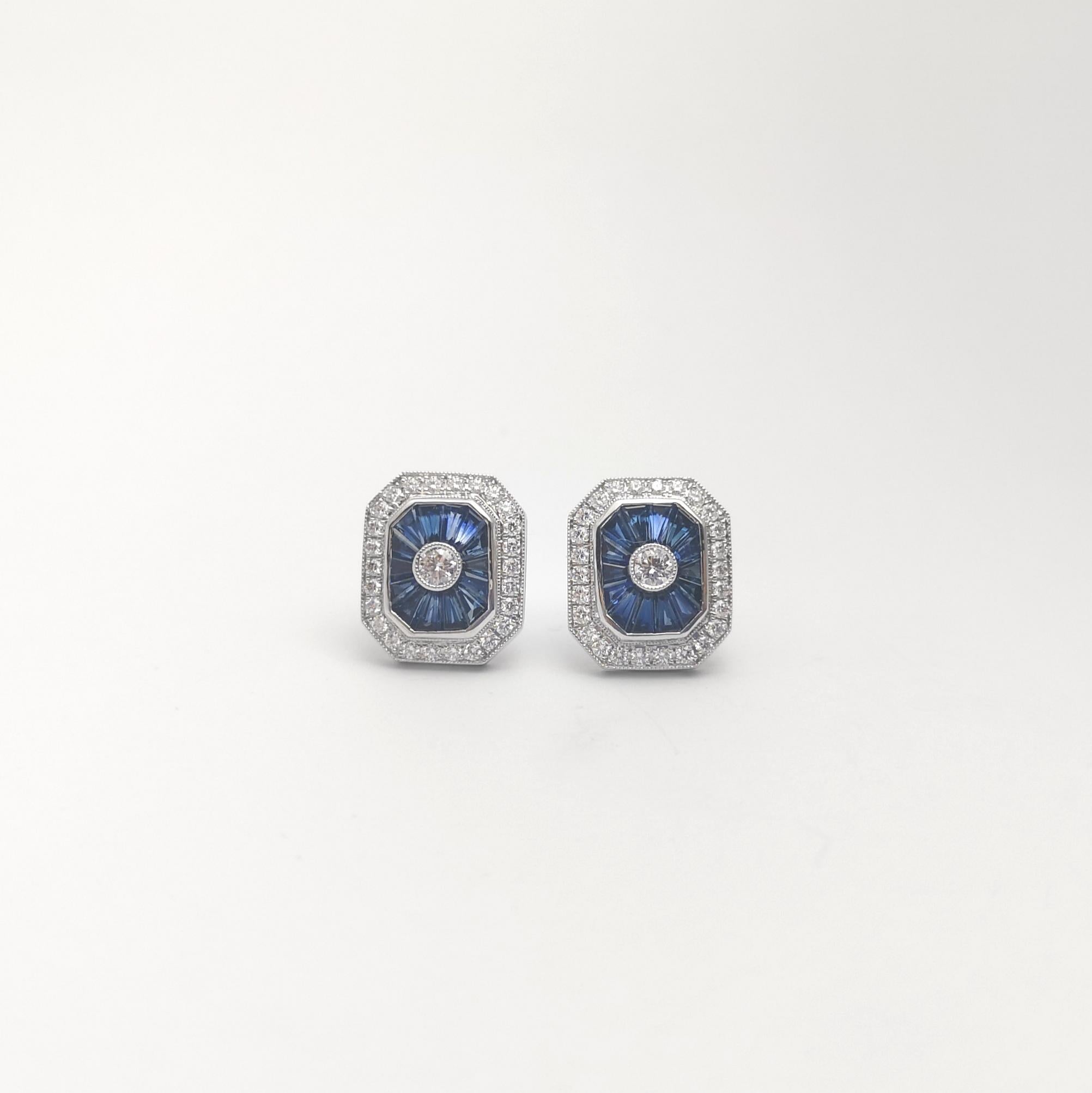 Orecchini con zaffiro blu e diamanti incastonati in oro bianco 18K in vendita 1