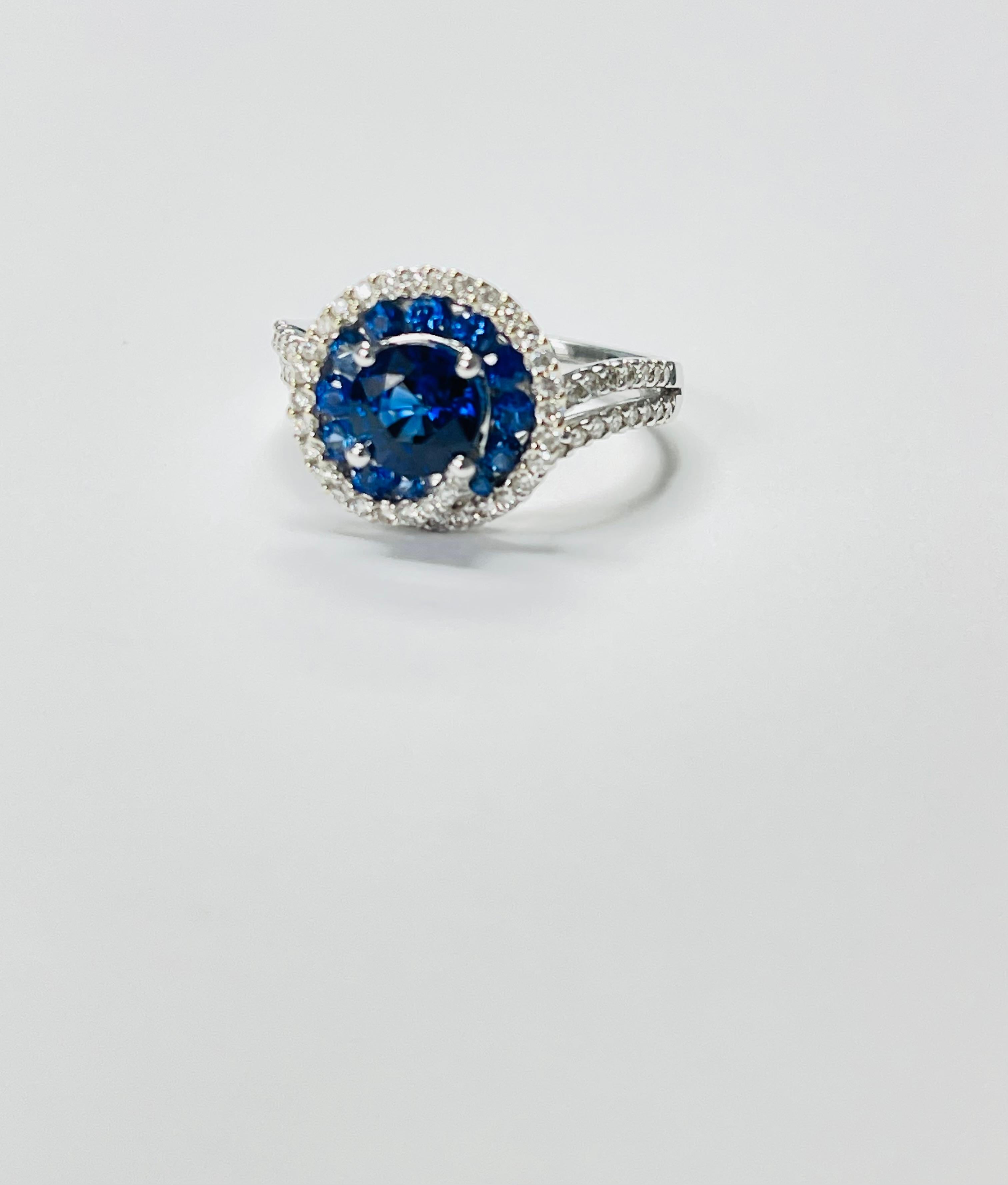 Women's or Men's Blue Sapphire and Diamond Engagement Ring In 18k White Gold. For Sale