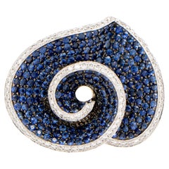 Blue Sapphire and Diamond Flower Cocktail Ring 1.21 Carats 18K Gold