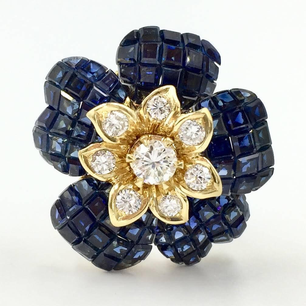 Princess Cut Blue Sapphire and Diamond Flower Earrings 18 Karat Yellow Gold For Sale