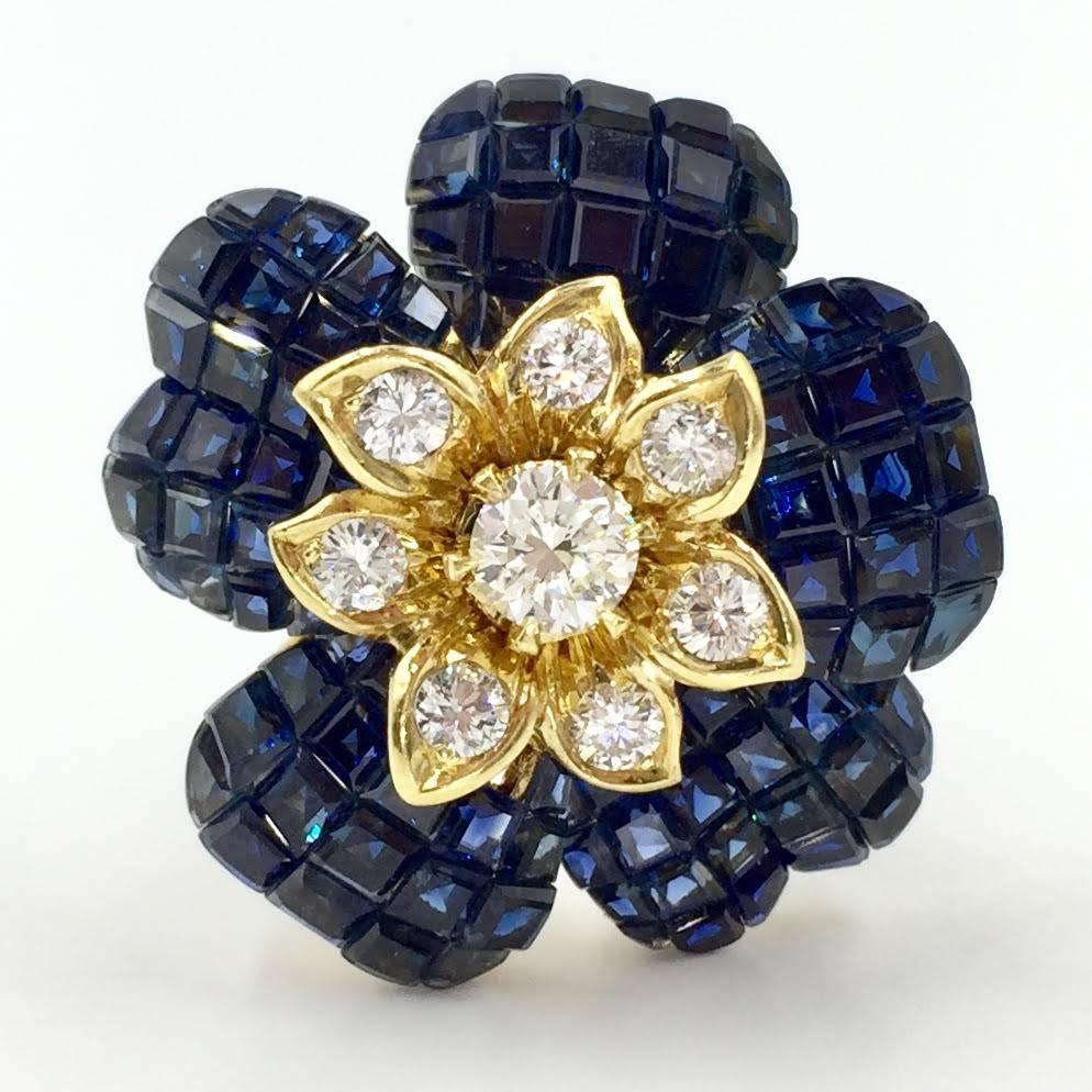 Blue Sapphire and Diamond Flower Earrings 18 Karat Yellow Gold In Excellent Condition For Sale In Pikesville, MD
