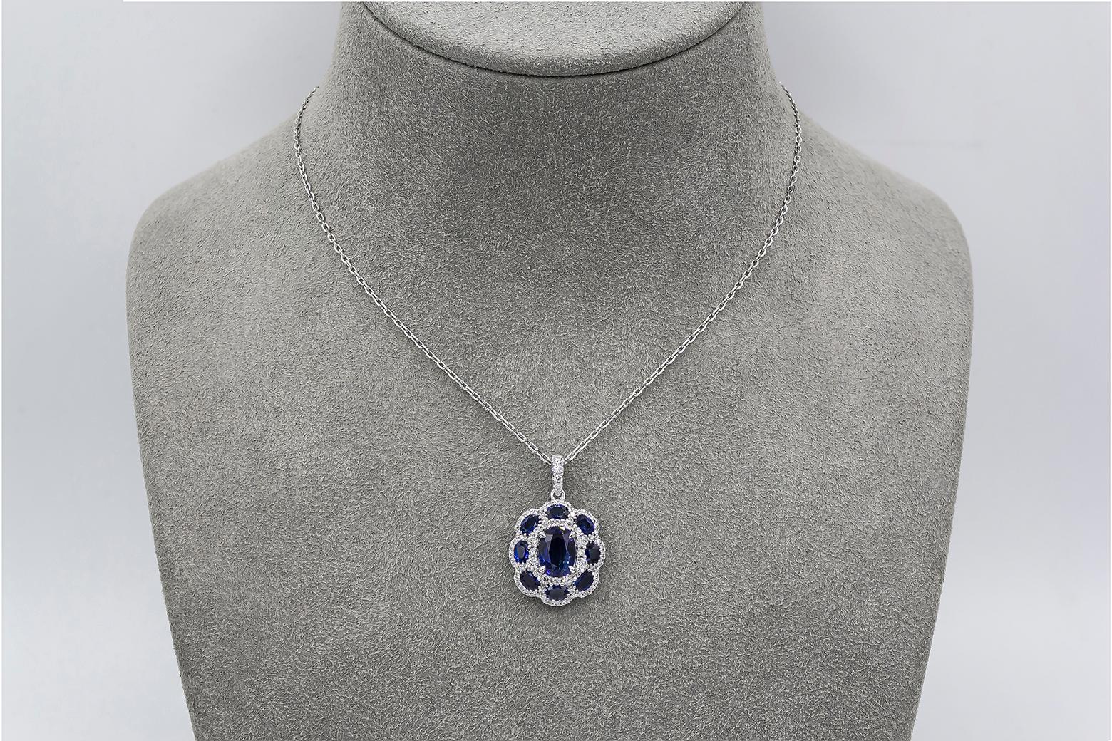 Roman Malakov 3.88 Carats Oval Cut Blue Sapphire and Diamond Pendant Necklace For Sale 2