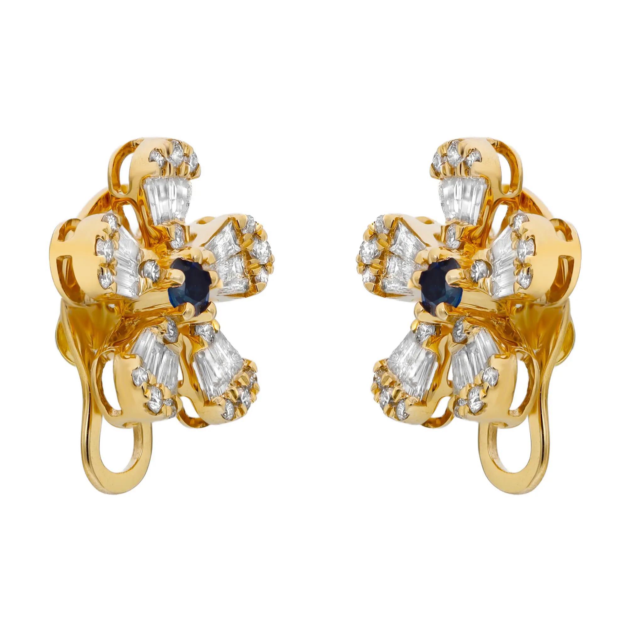 Moderne Clous d'oreilles fleur en or jaune 14 carats avec saphir bleu et diamants 1,42 carat en vente
