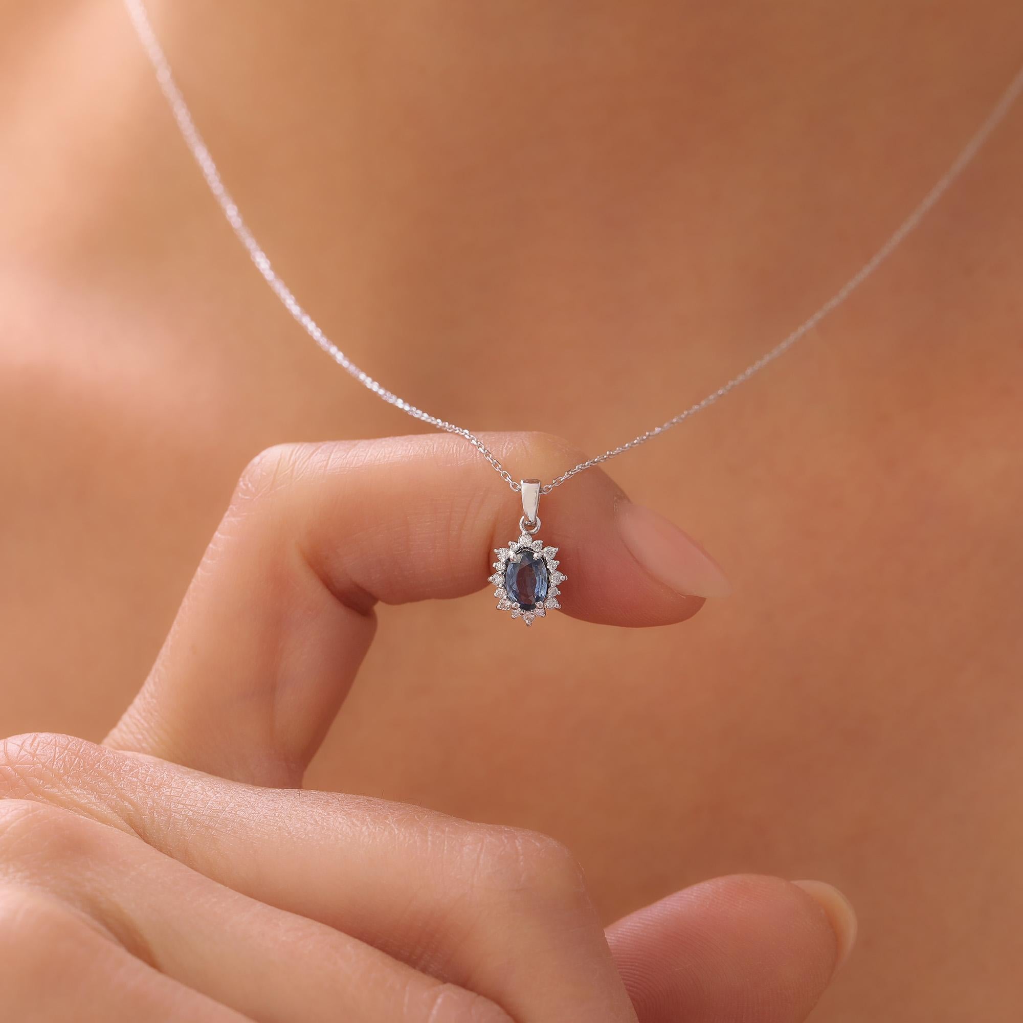 Collier à halo de saphirs bleus et de diamants

Détails du produit :

• Fabriqué sur commande

• Or Kt : 14kt

• Couleurs d'or disponibles : Or Rose, Or Jaune, Or Blanc

• Diamant naturel de 0,15ct

• 0,50ct Saphir naturel

• Couleur et pureté du