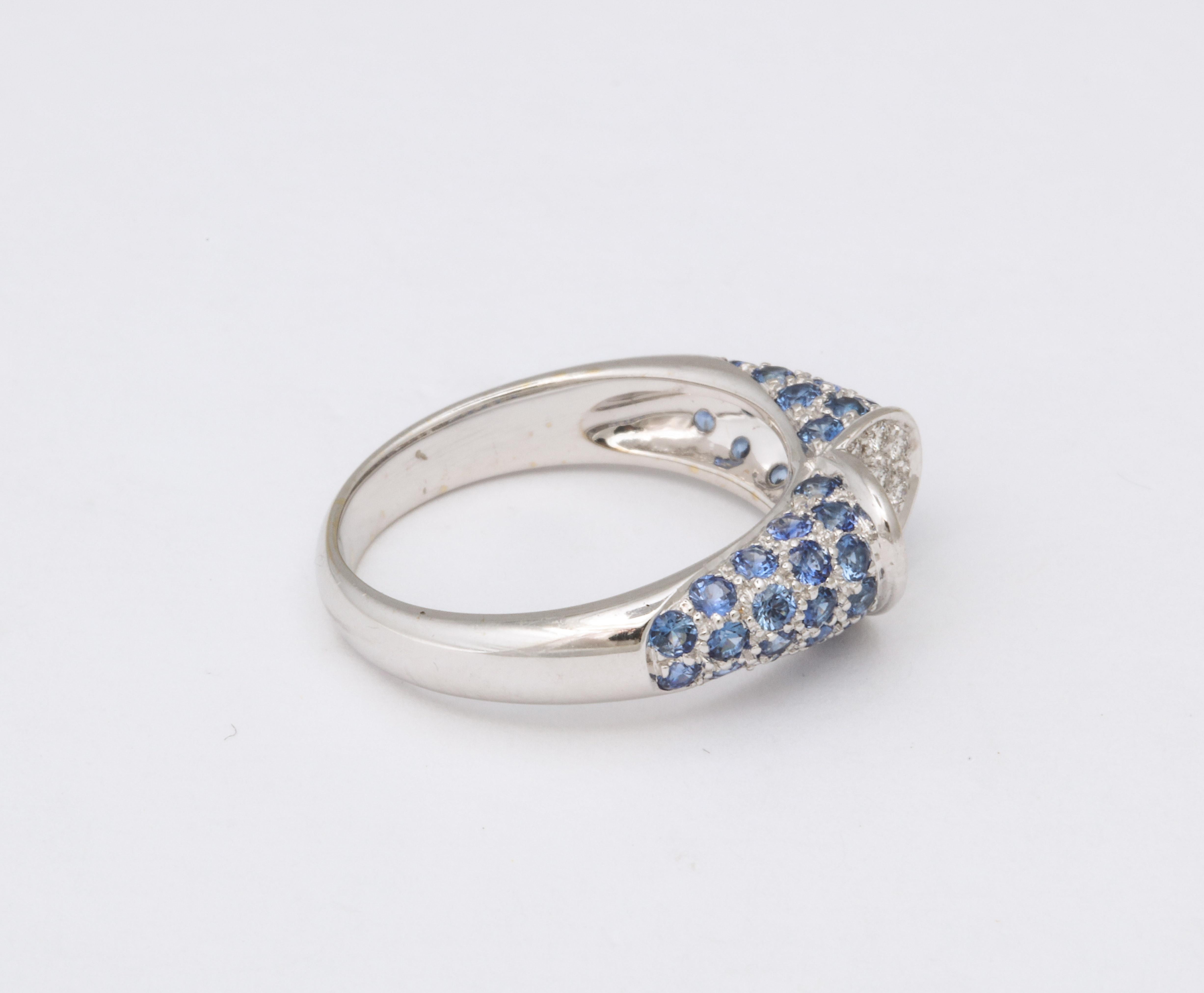 Round Cut Blue Sapphire and Diamond Heart Ring For Sale