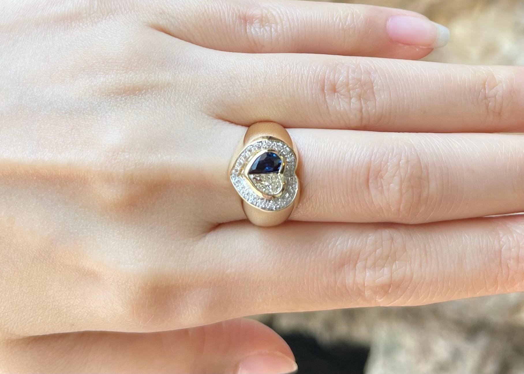 Mixed Cut Blue Sapphire and Diamond Heart Ring set in 18K Gold Settings For Sale