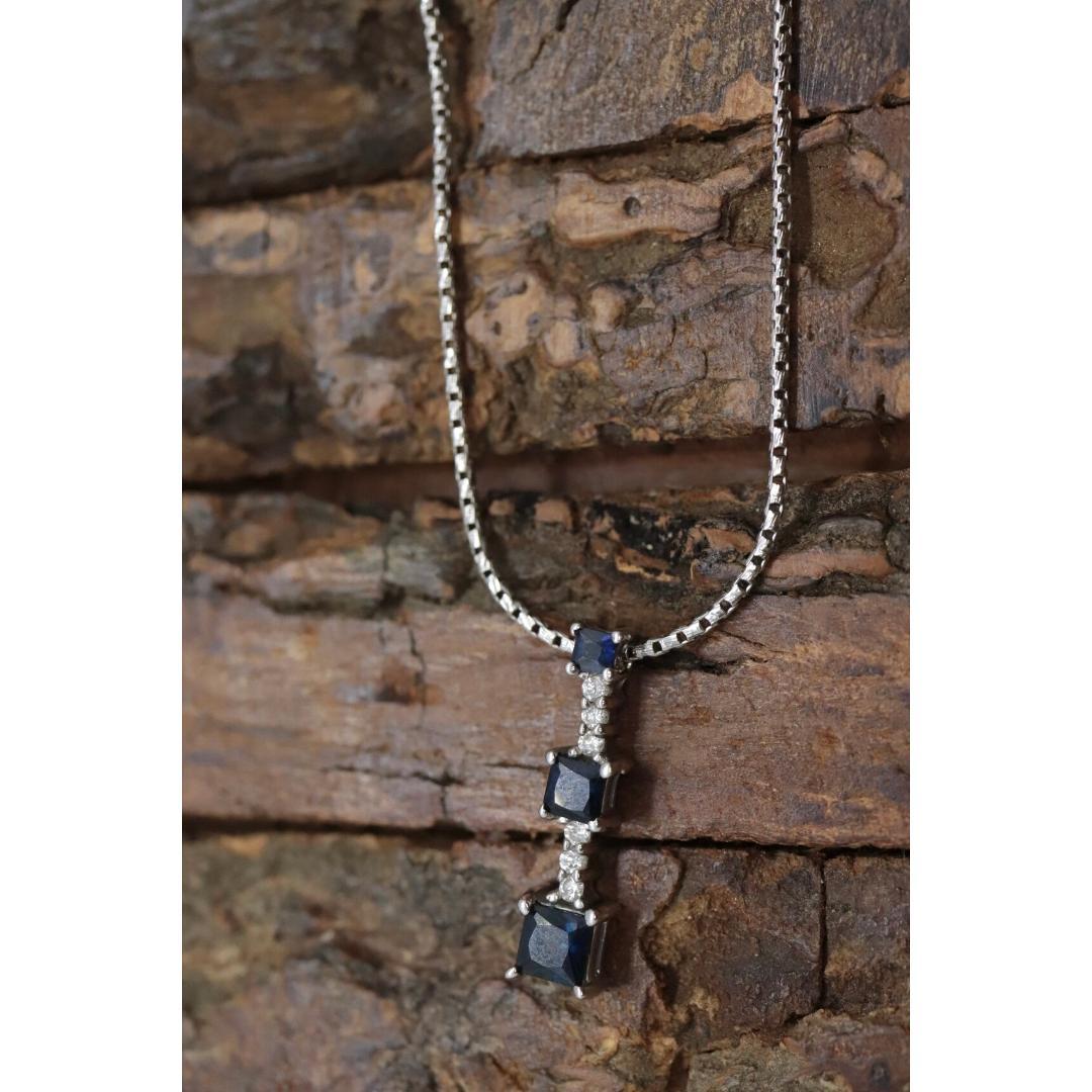 Reise-Anhänger mit blauem Saphir und Diamanten. 14k Weißgold Prinzessin-Saphire 3