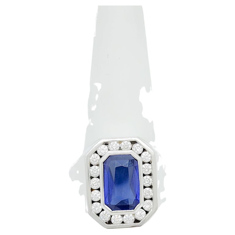 Textured Gold Band with Diamonds, 18k For Sale at 1stDibs