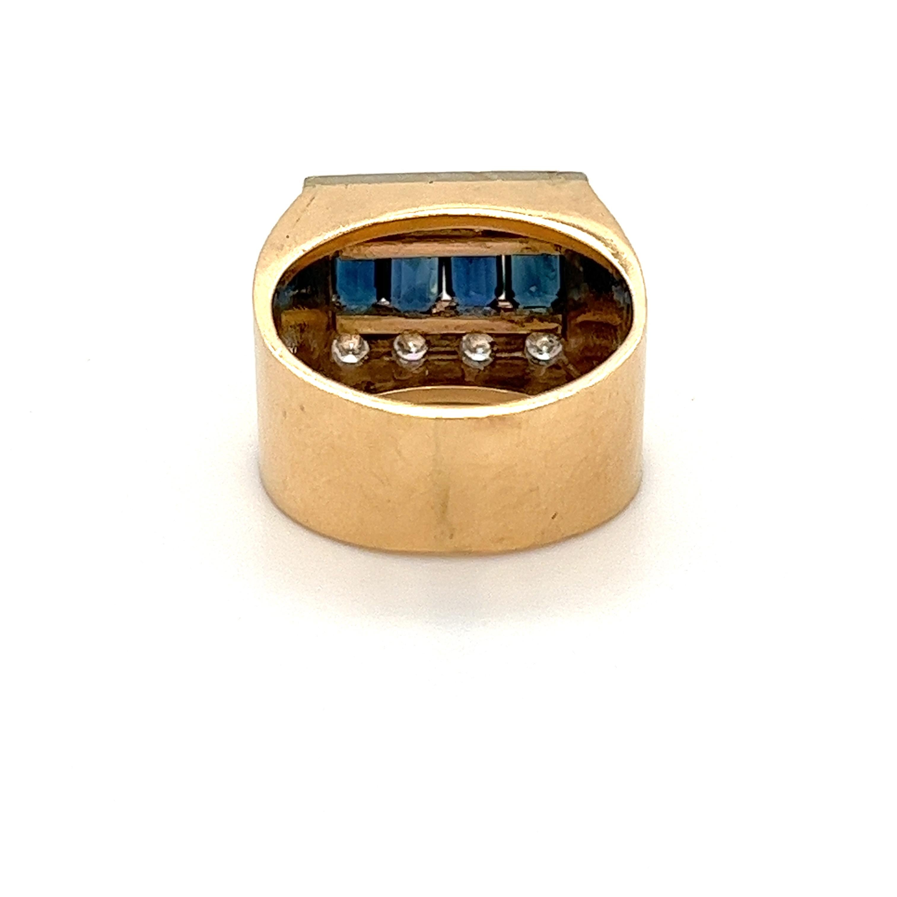 Bague large pour homme en or 14 carats avec saphir bleu et diamants Bon état - En vente à Miami, FL