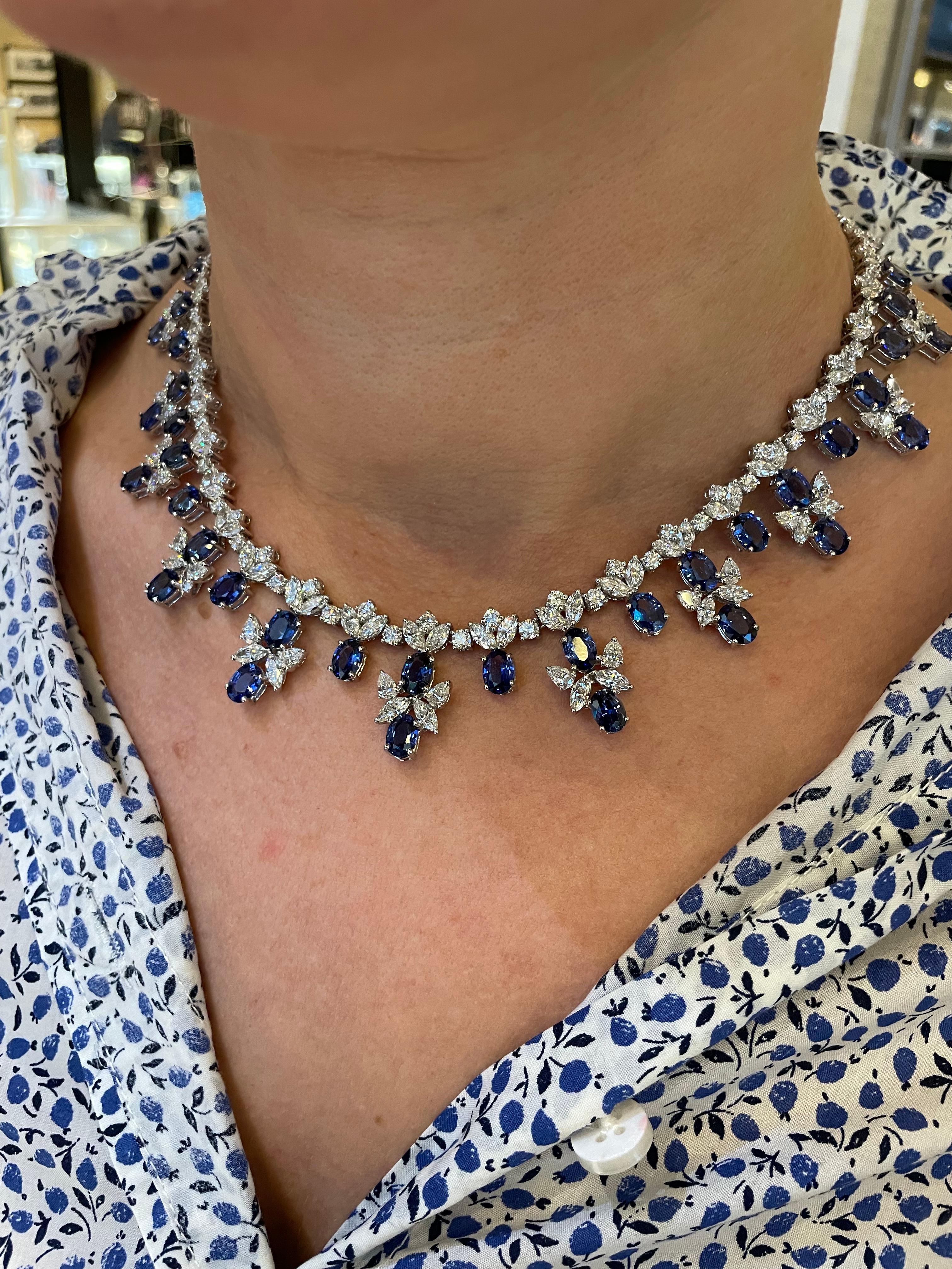 Halskette mit blauem Saphir und Diamant 6