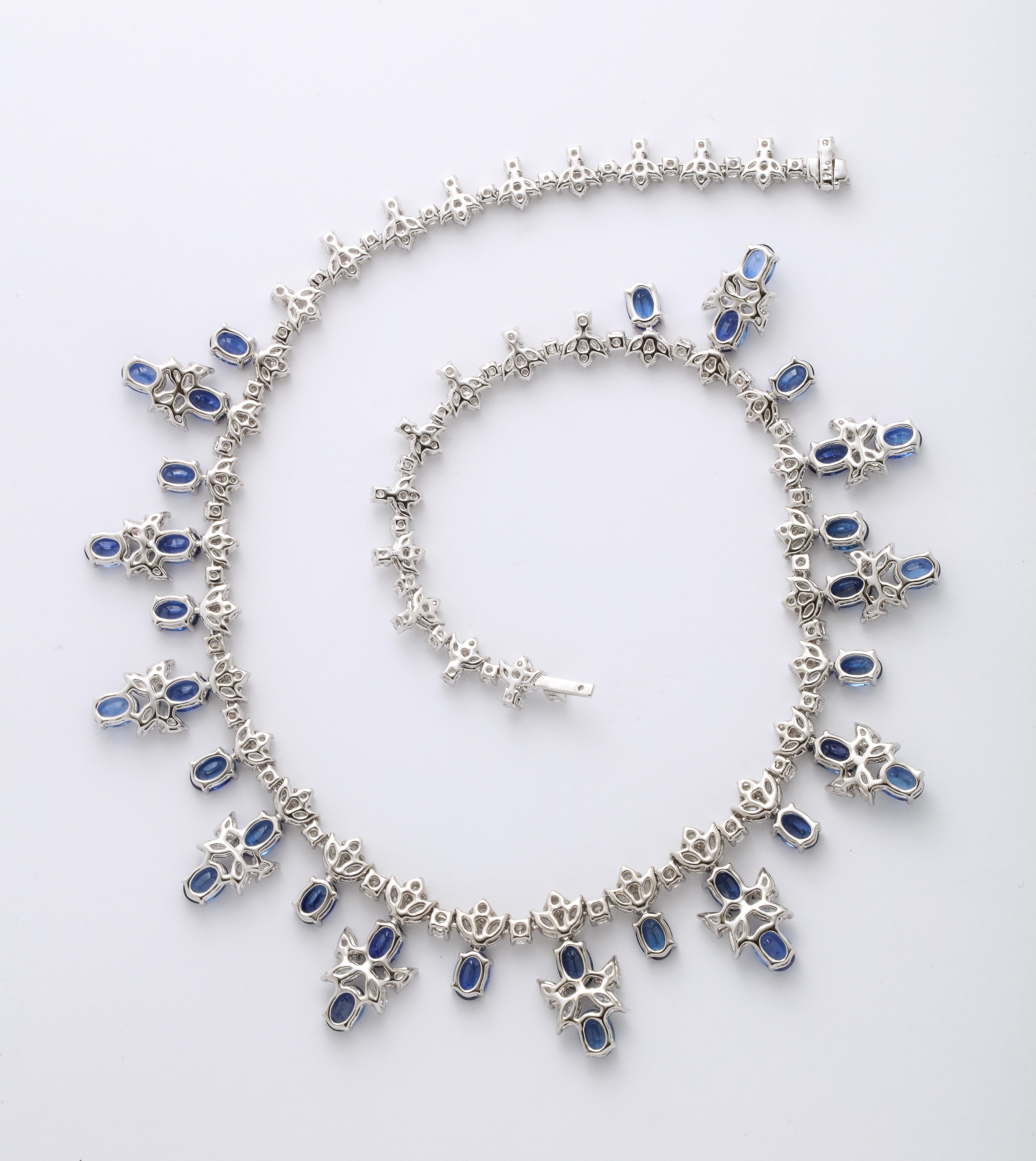 Halskette mit blauem Saphir und Diamant 1
