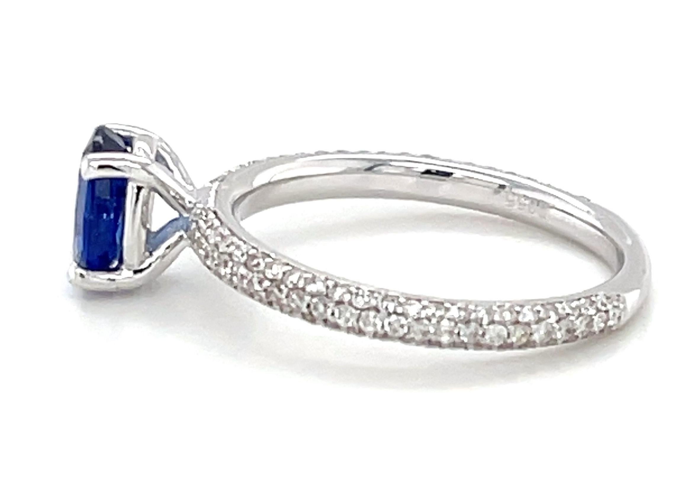 Round Cut Blue Sapphire and Diamond Pave Engagement Ring in 18k White Gold For Sale