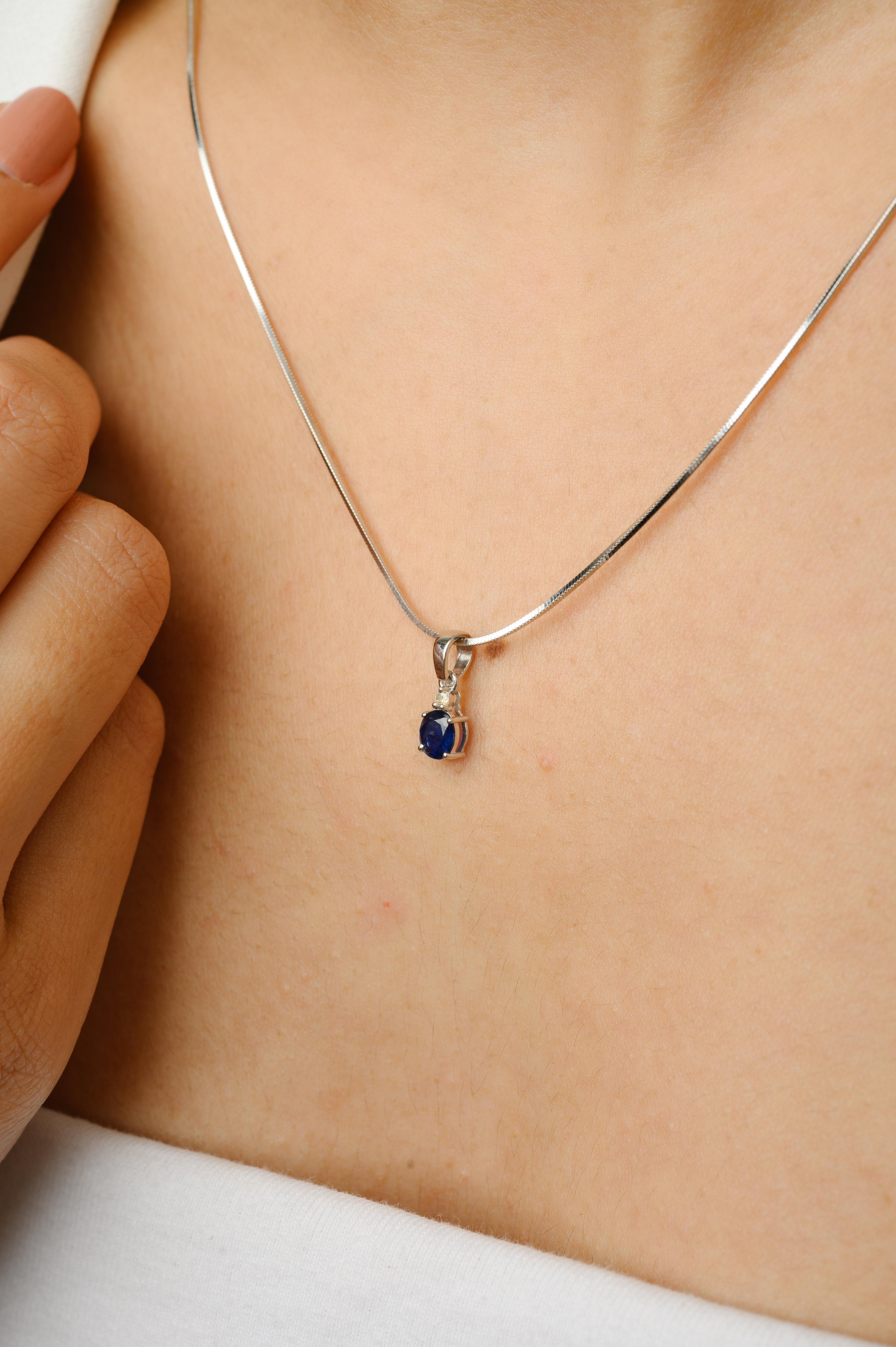 For Sale:  18k White Gold Blue Sapphire and Diamond Pendant, Ring and Earring Jewelry Set 17