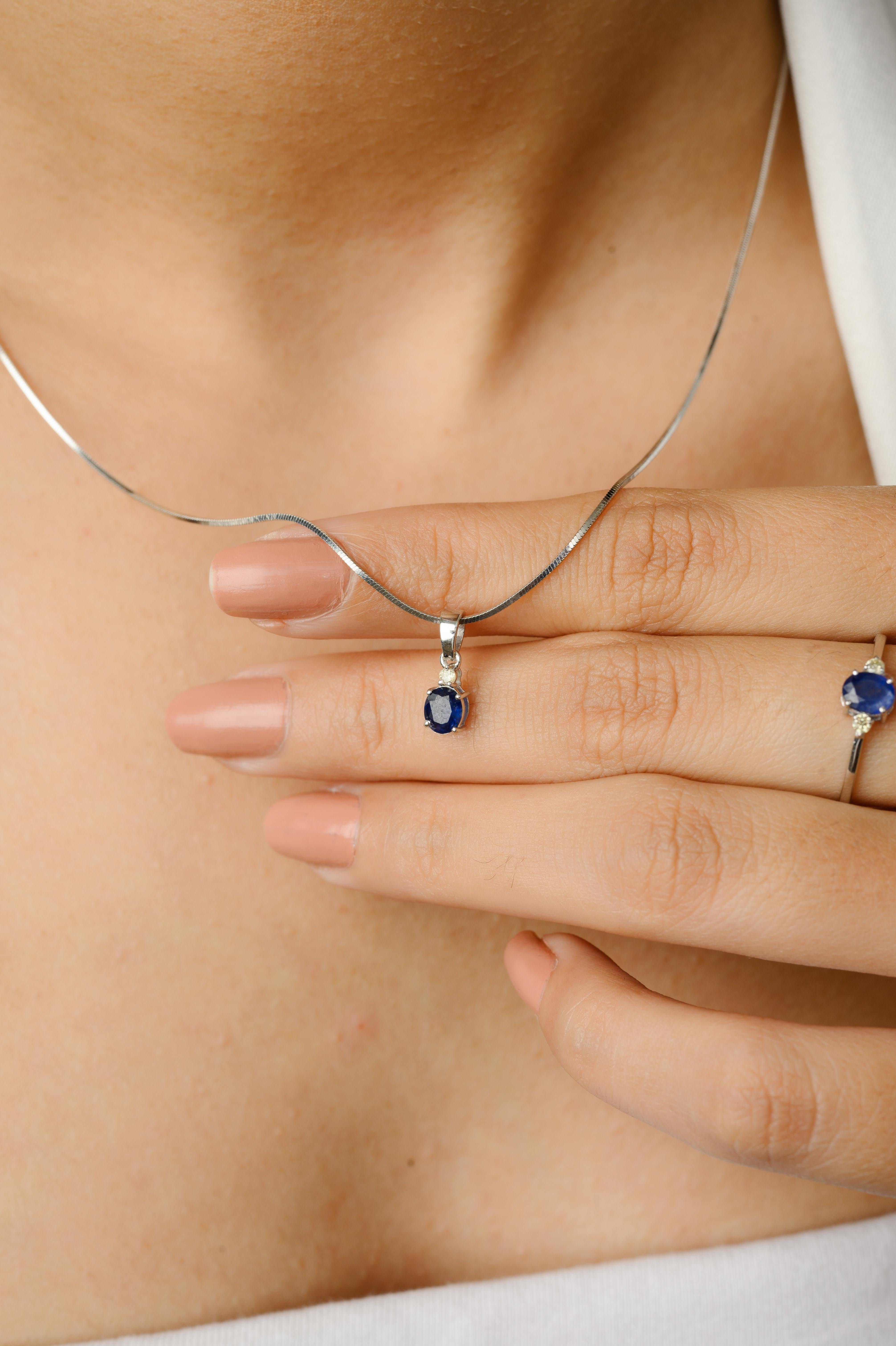 For Sale:  18k White Gold Blue Sapphire and Diamond Pendant, Ring and Earring Jewelry Set 5