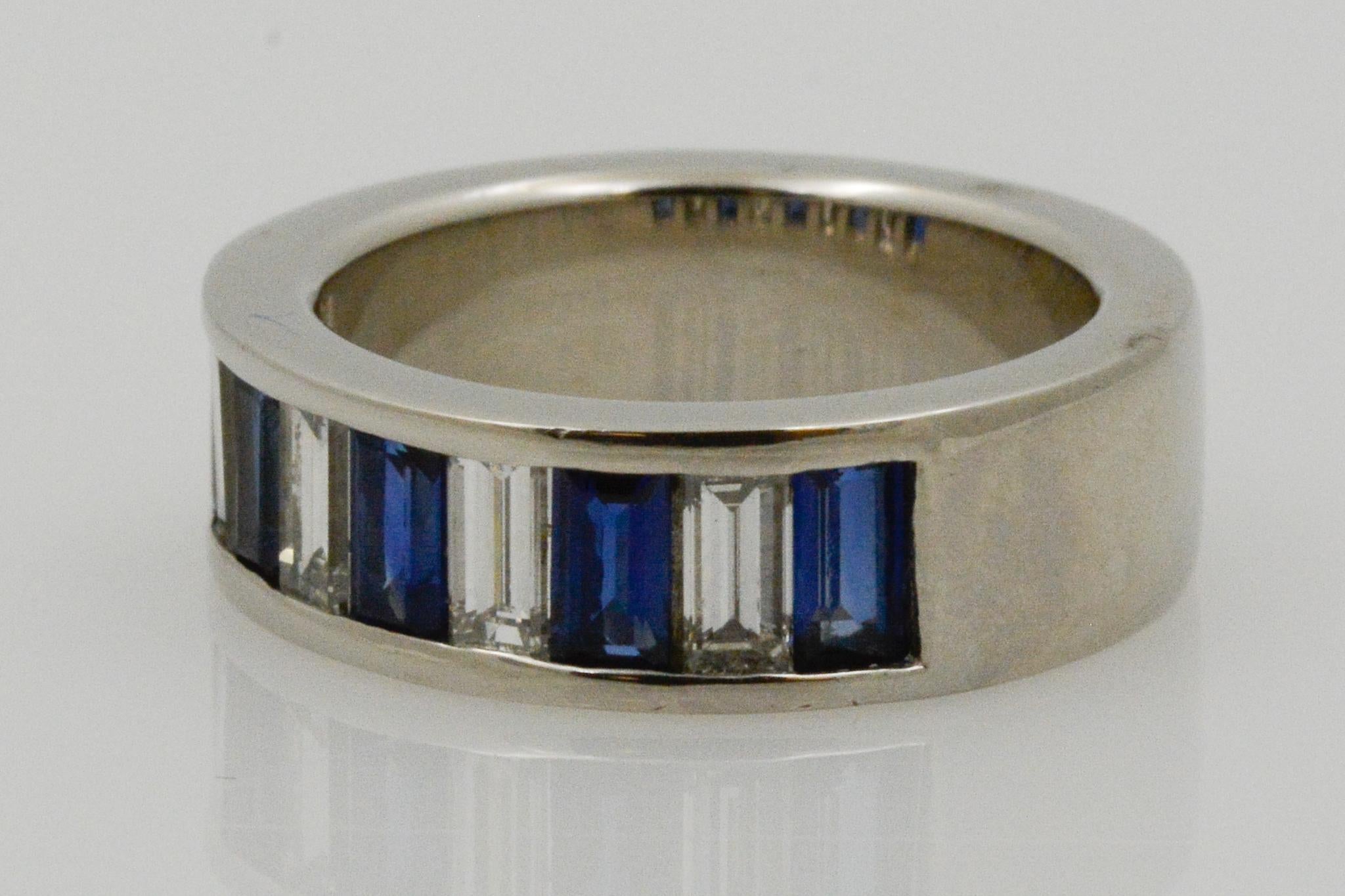 1.30 Carat Blue Sapphire and Diamond Platinum Band In Good Condition In Dallas, TX