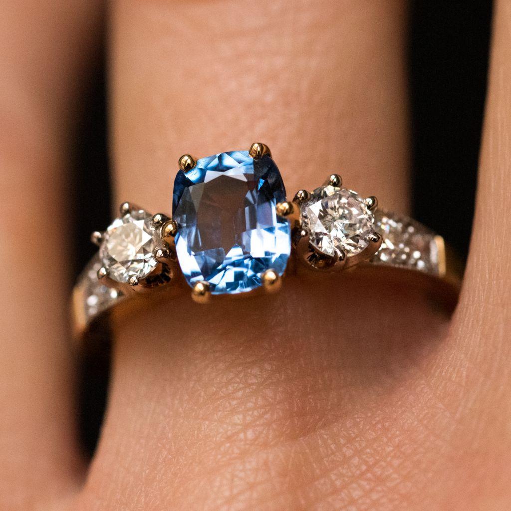 sapphire and diamond ring