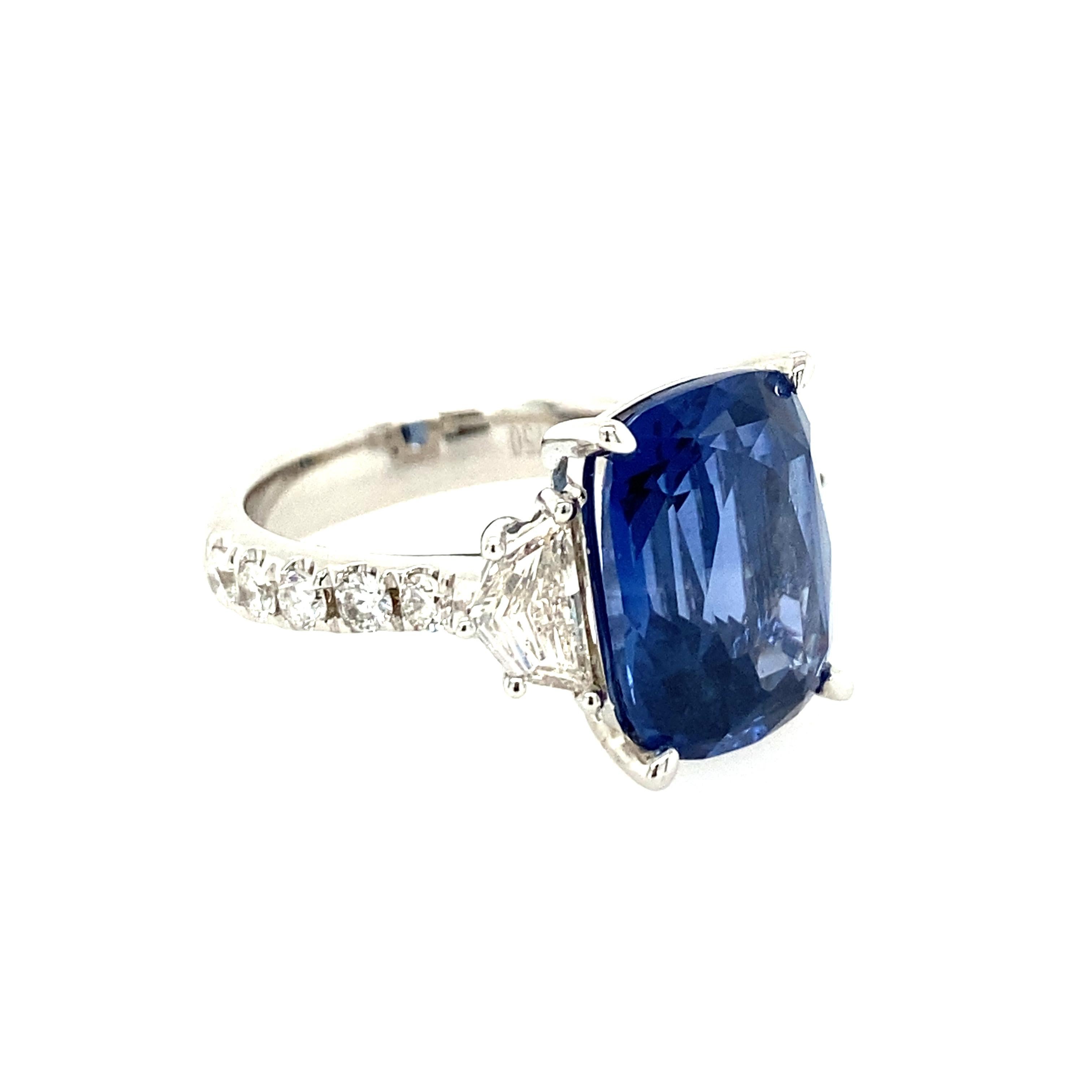 Contemporary Blue Sapphire and Diamond Ring in 18K White Gold