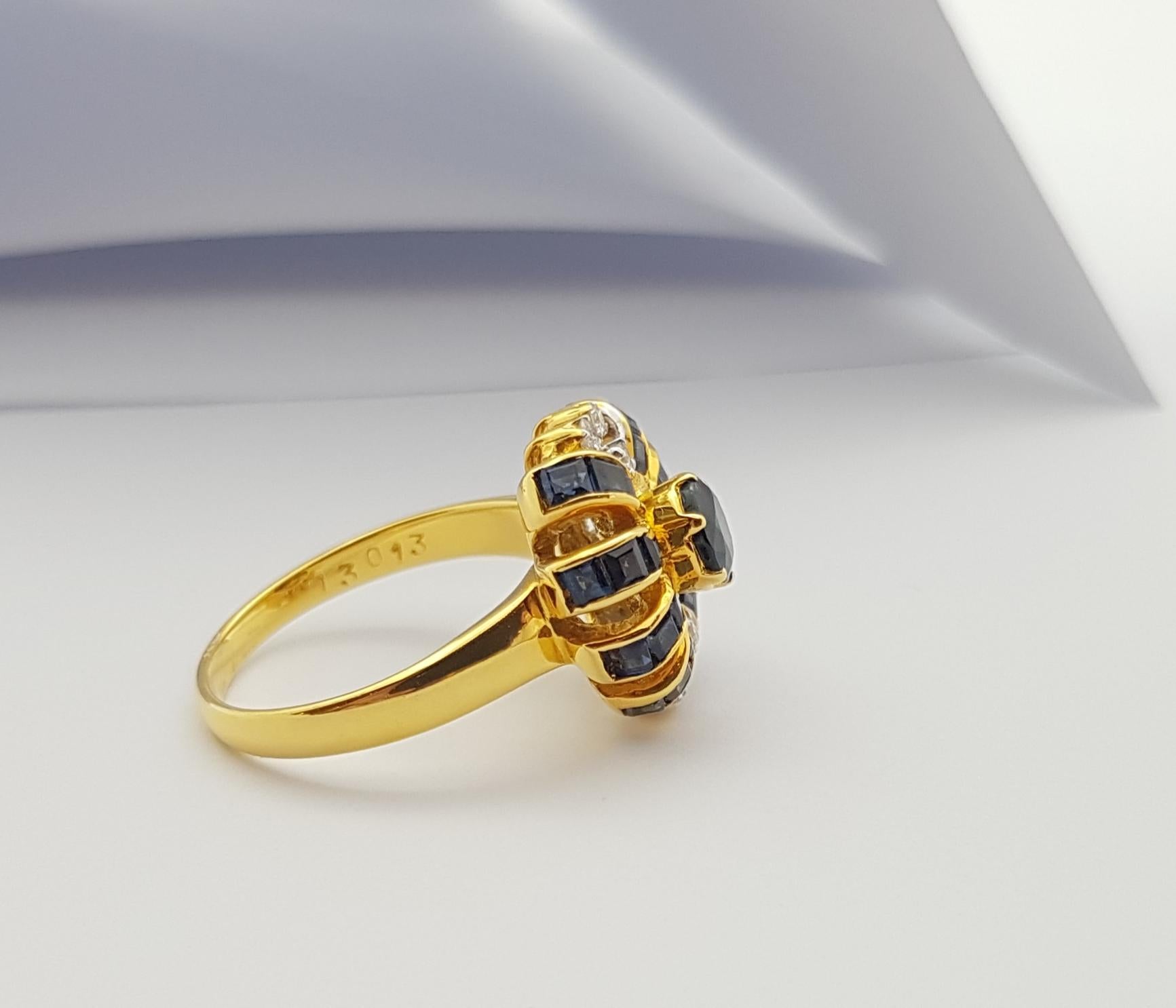 Blue Sapphire and Diamond Ring Set in 14 Karat Gold Settings For Sale 4