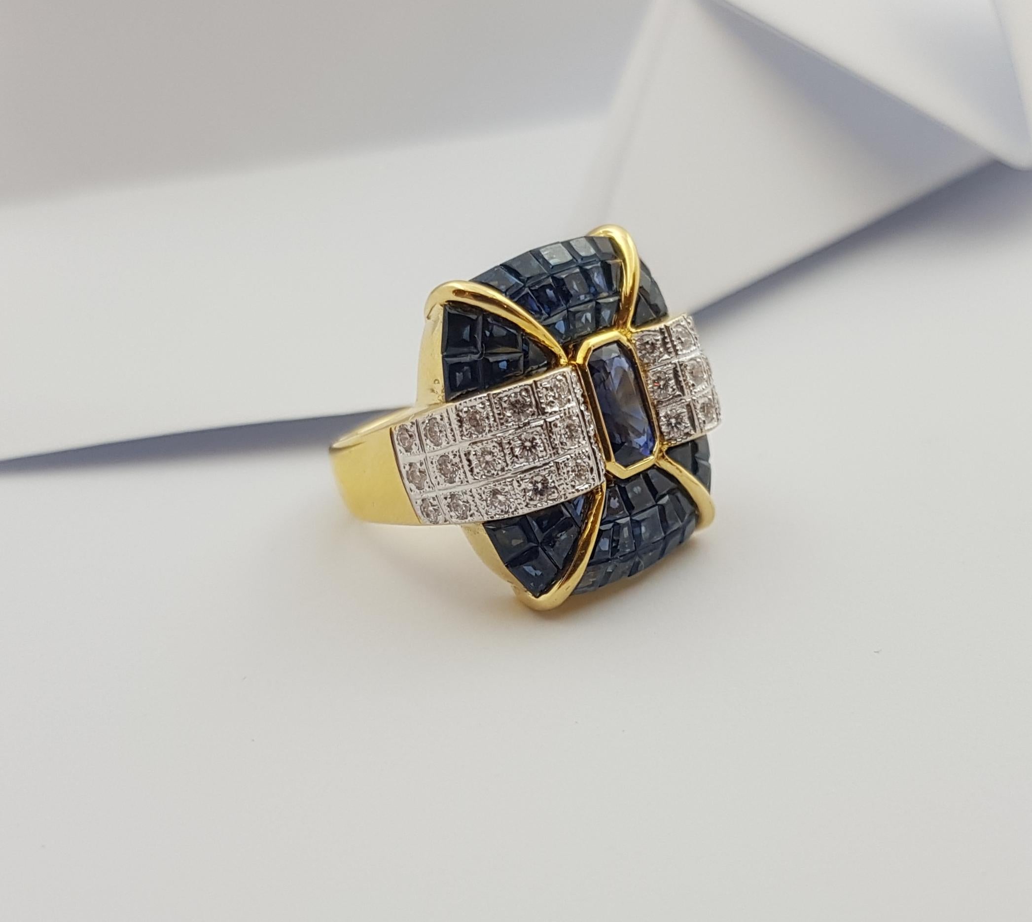Blue Sapphire and Diamond Ring Set in 18 Karat Gold Settings For Sale 7
