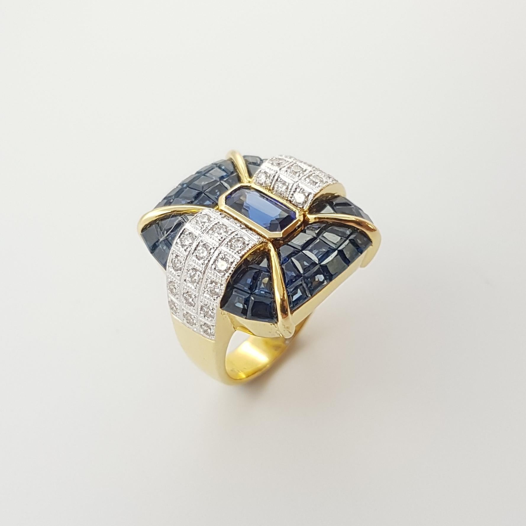 Blue Sapphire and Diamond Ring Set in 18 Karat Gold Settings For Sale 1