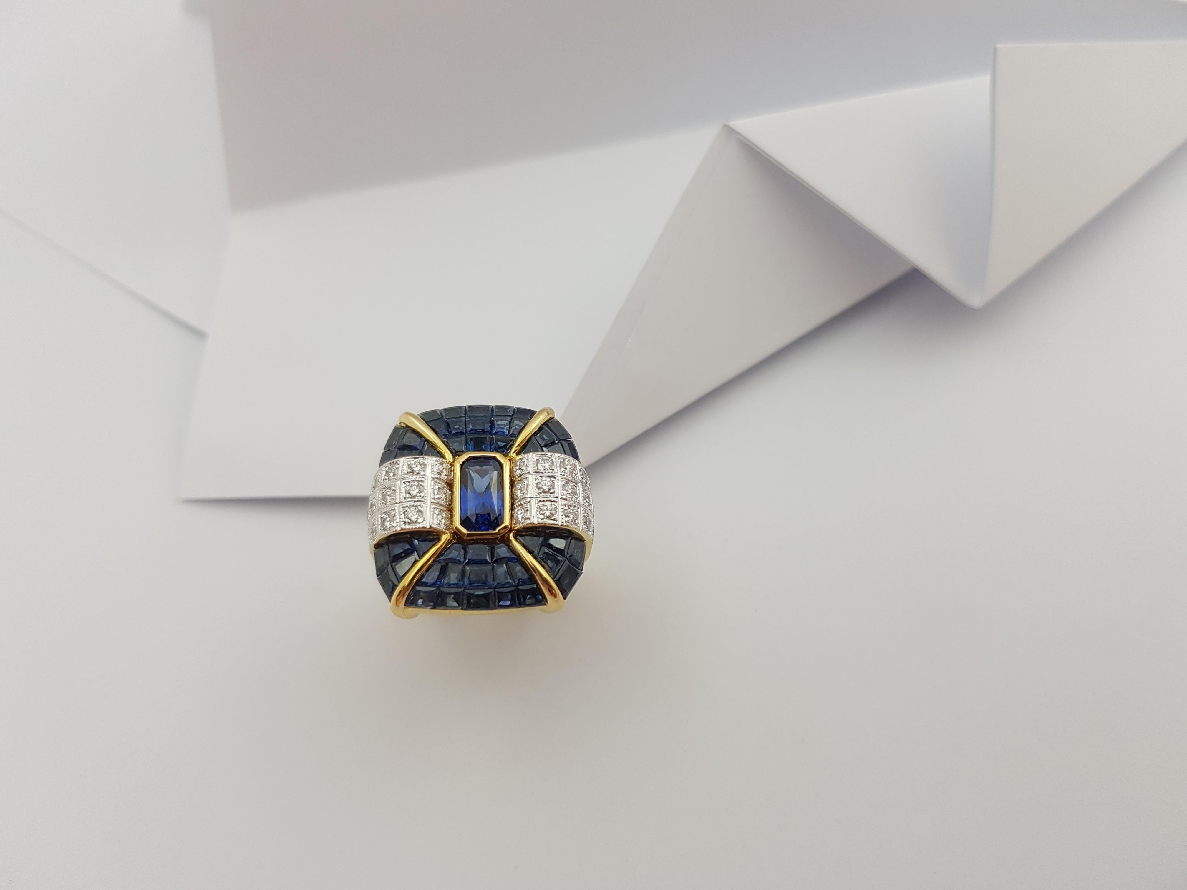 Blue Sapphire and Diamond Ring Set in 18 Karat Gold Settings For Sale 3