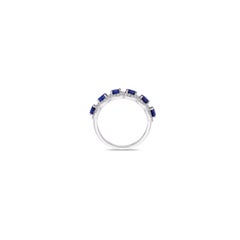 Bague en or blanc 18 carats, saphir bleu et diamant