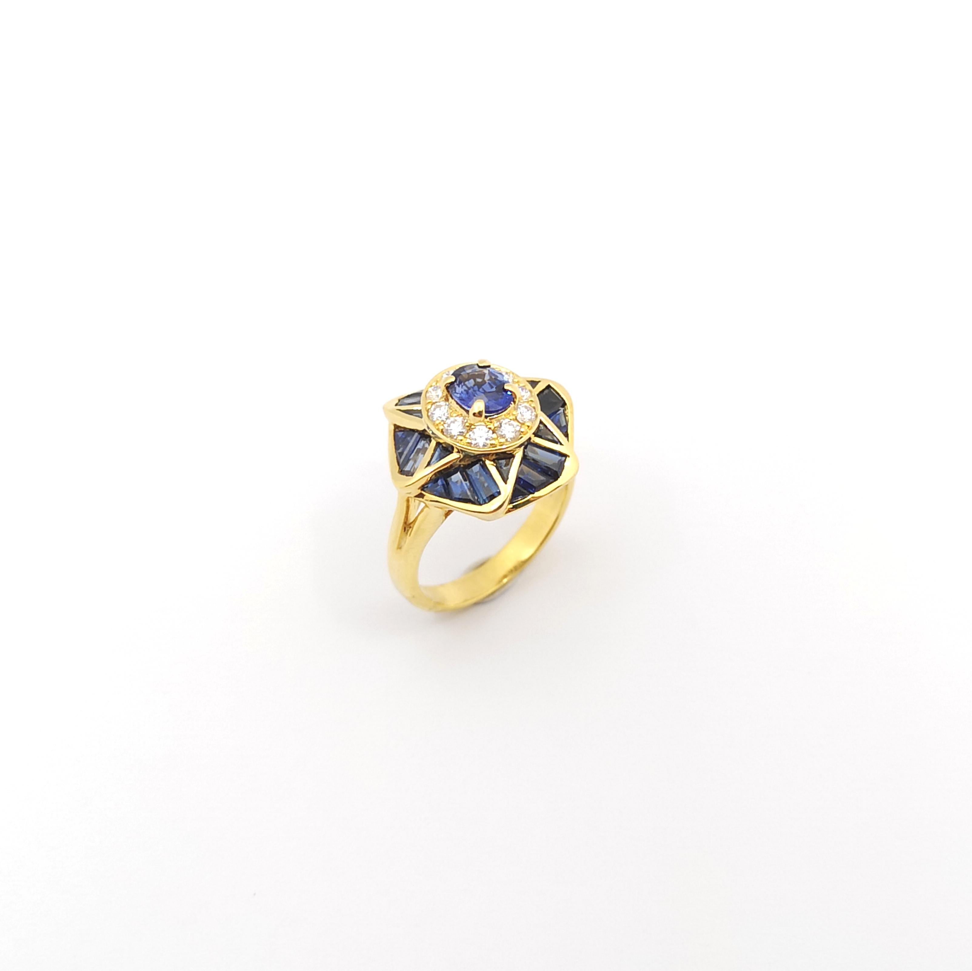 Blue Sapphire and Diamond Ring set in 18K Gold Settings For Sale 4