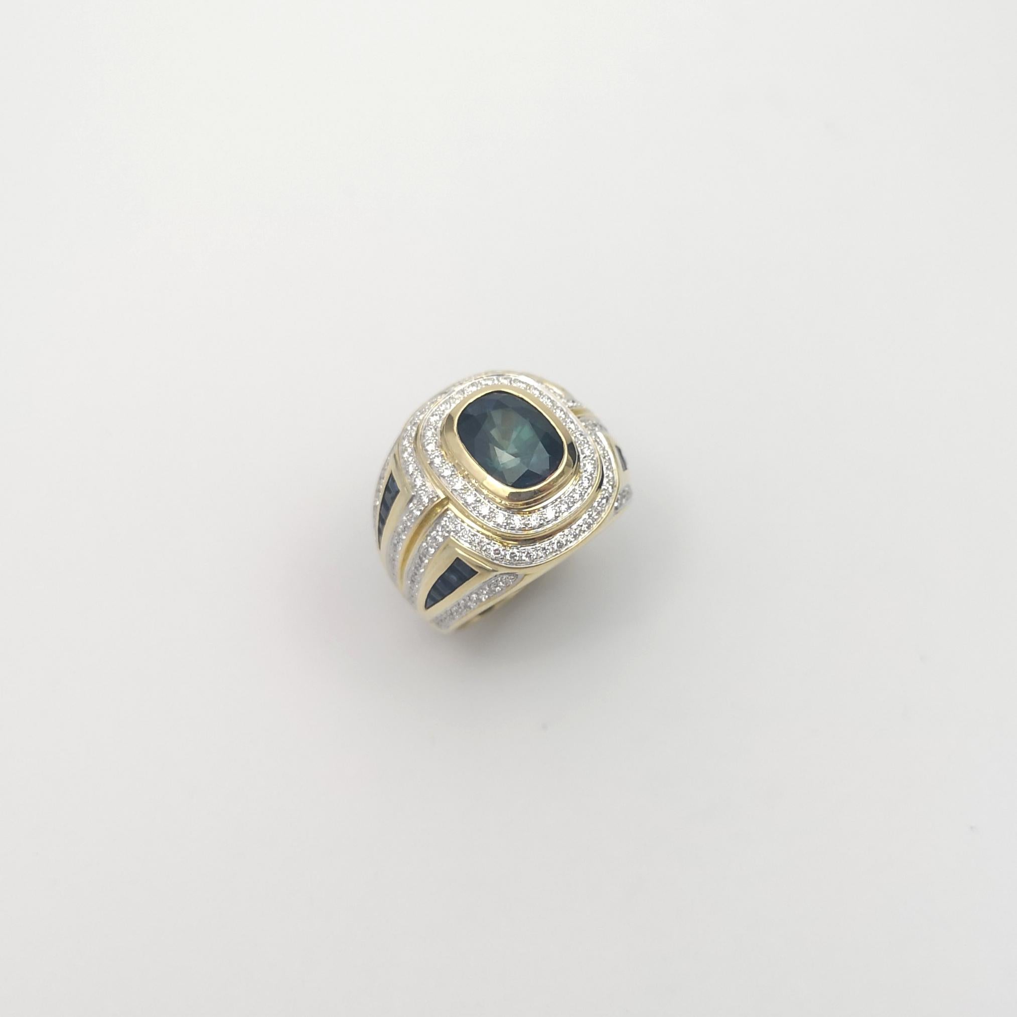 Blue Sapphire and Diamond Ring set in 18K Gold Settings For Sale 4