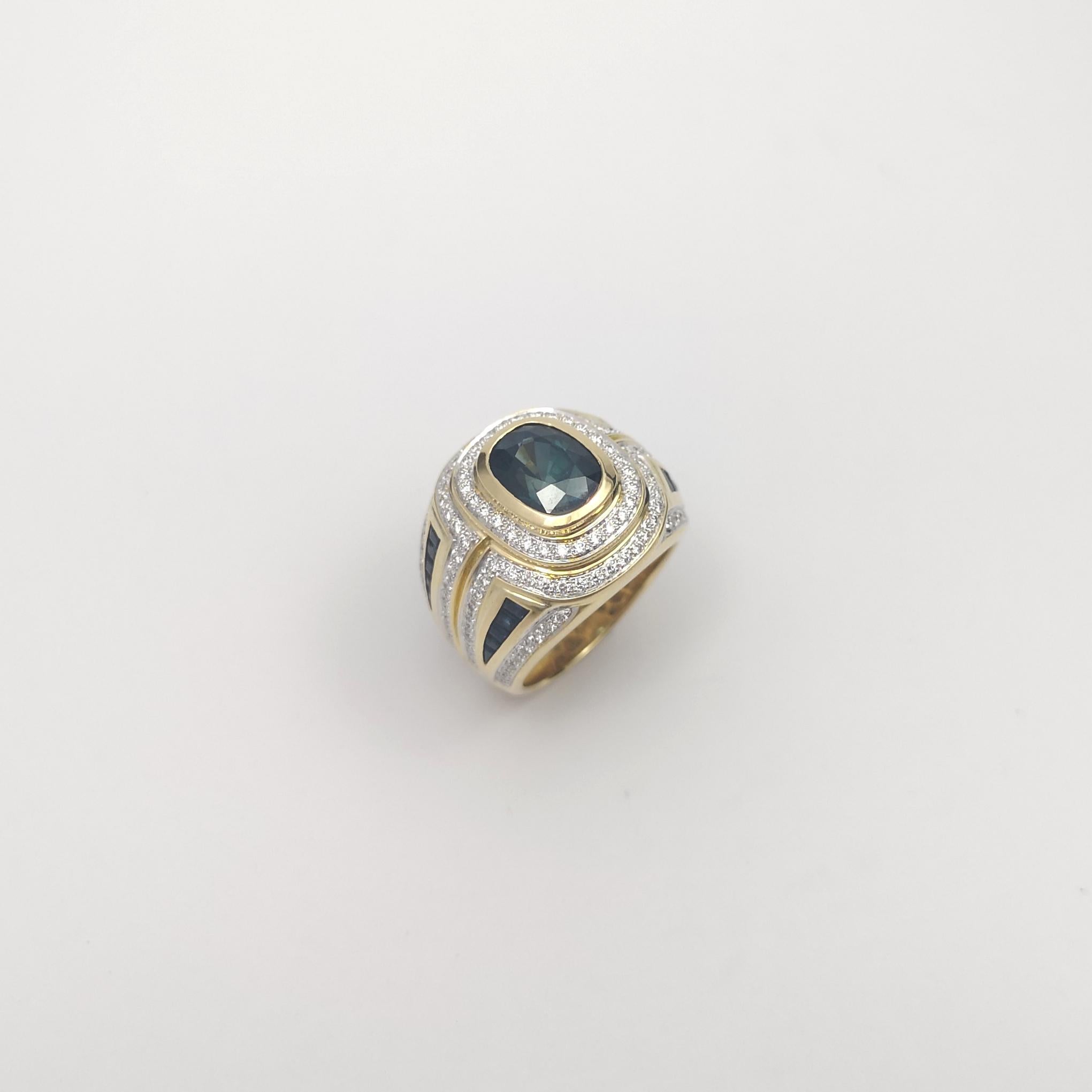 Blue Sapphire and Diamond Ring set in 18K Gold Settings For Sale 7