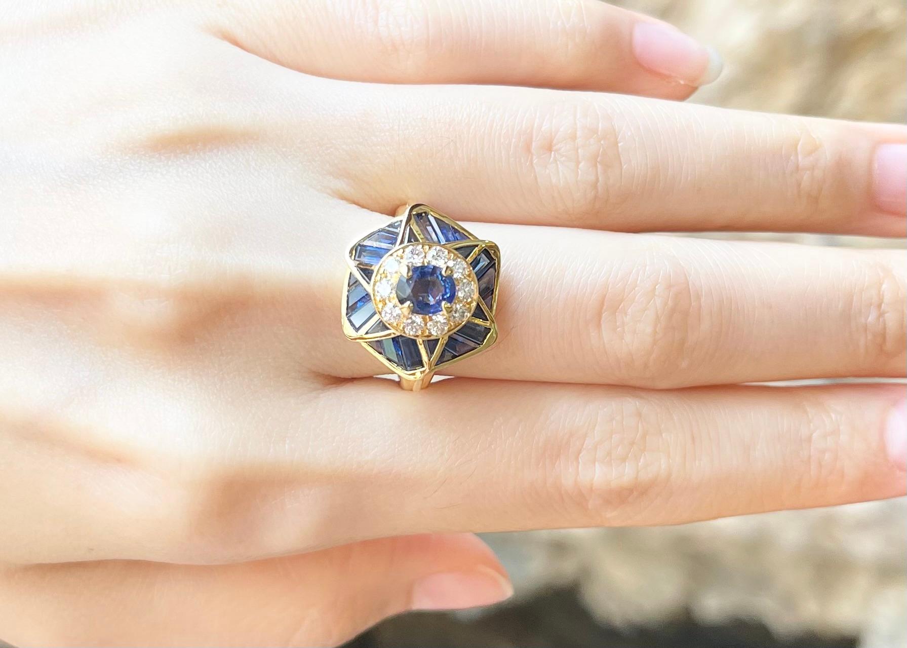 Ring mit blauem Saphir und Diamant in 18 Karat Goldfassungen gefasst (Art déco) im Angebot