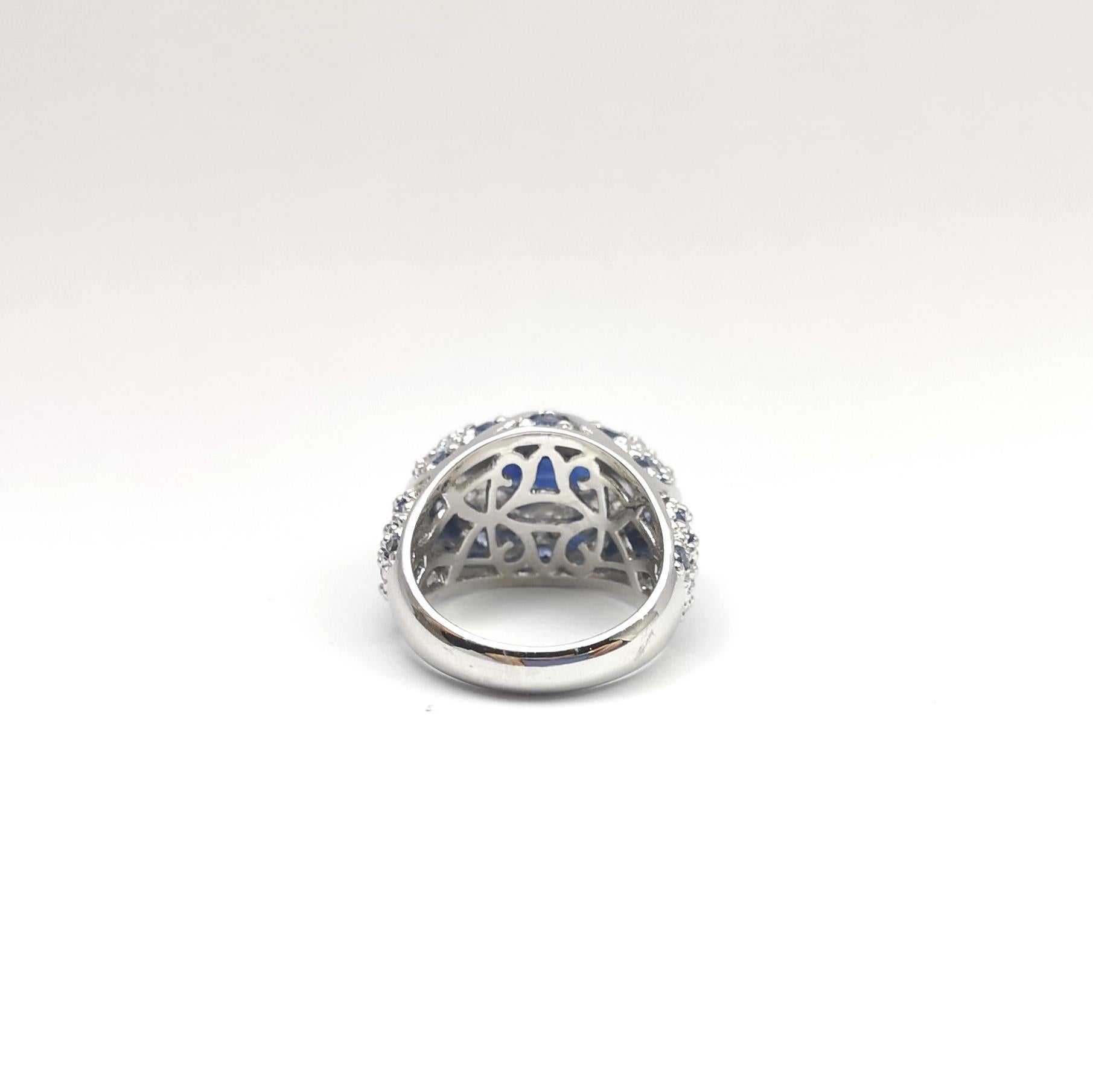 Blue Sapphire and Diamond Ring set in 18K White Gold Settings For Sale 4