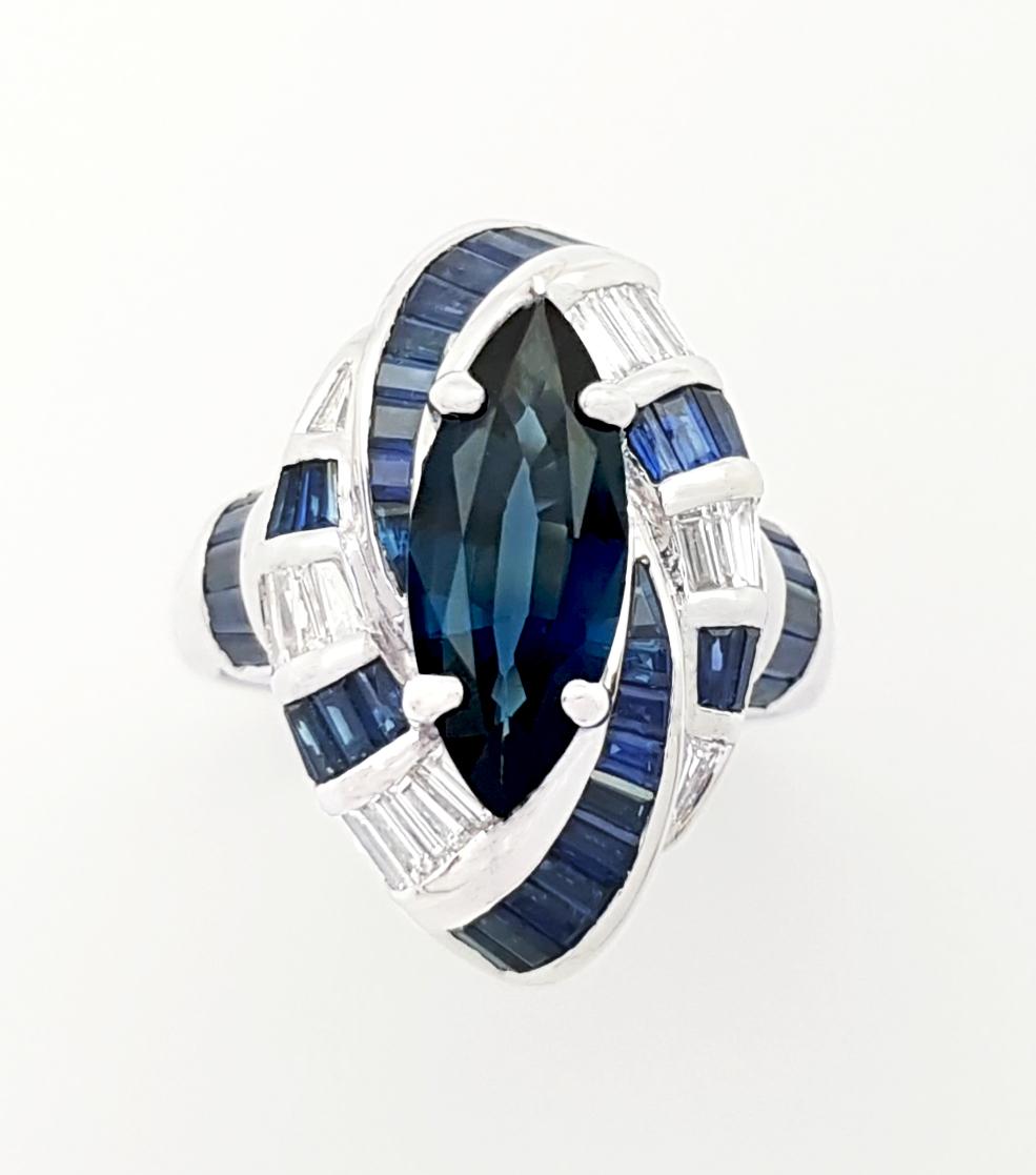Ring mit blauem Saphir und Diamant in 18 Karat Weißgold gefasst im Angebot 7