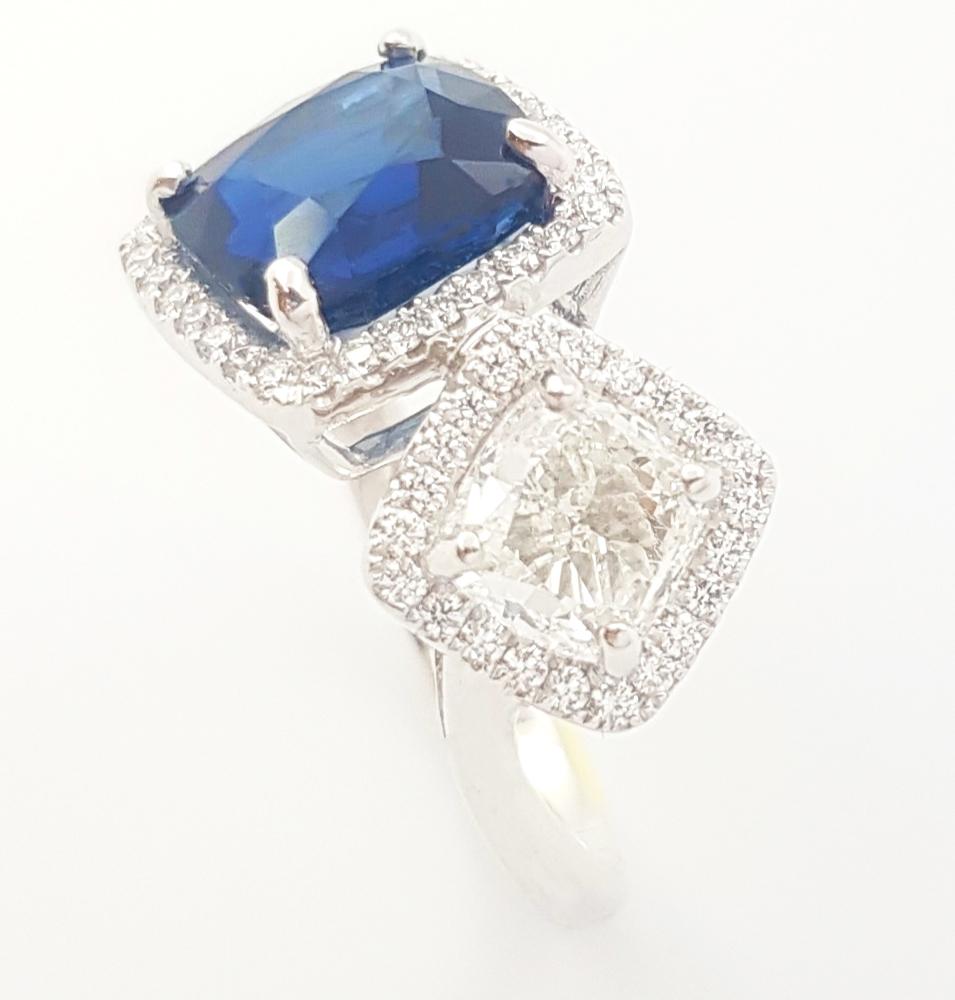 Blue Sapphire and Diamond Ring set in 18K White Gold Settings For Sale 12
