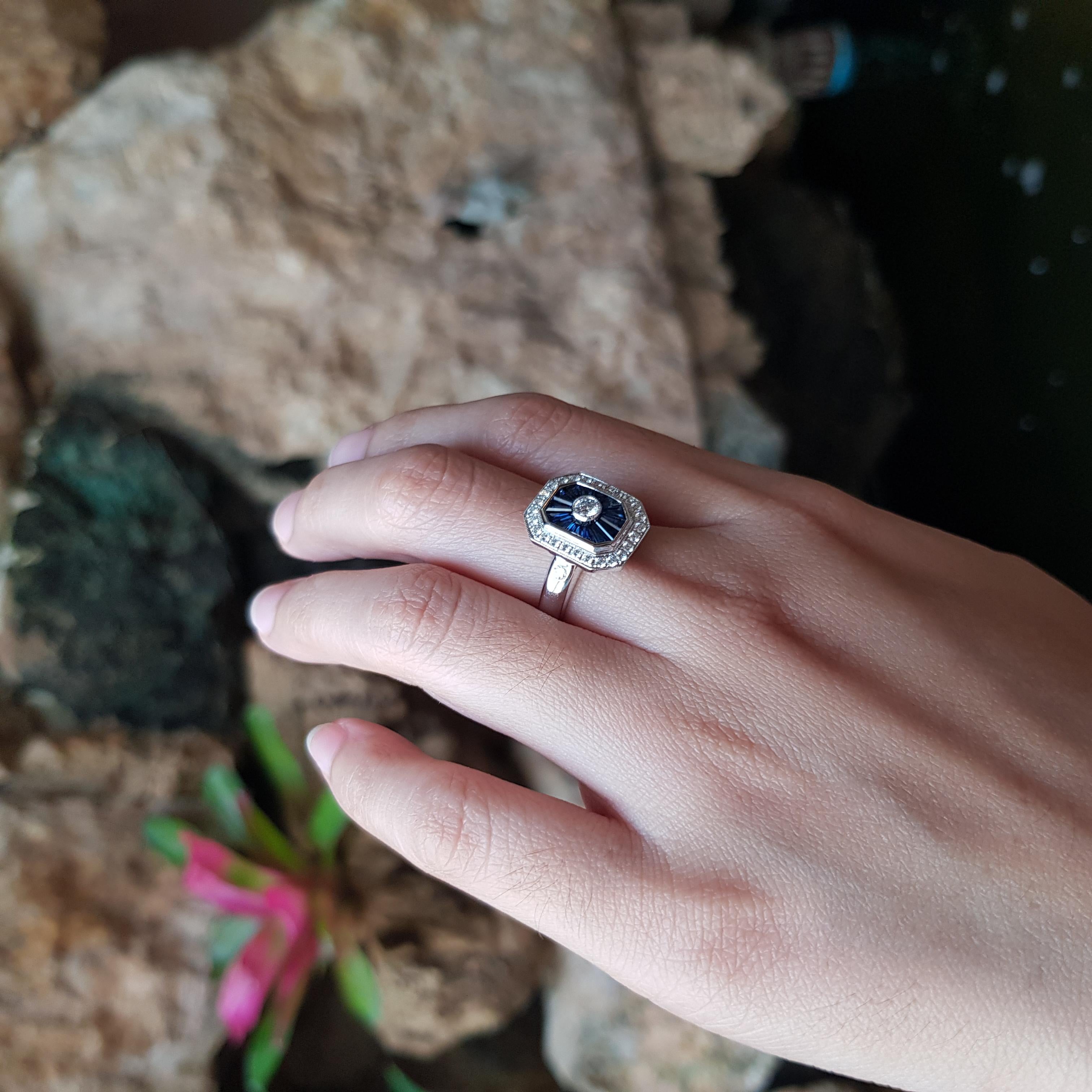Taglio misto Anello con zaffiro blu e diamante incastonato in oro bianco 18 carati in vendita