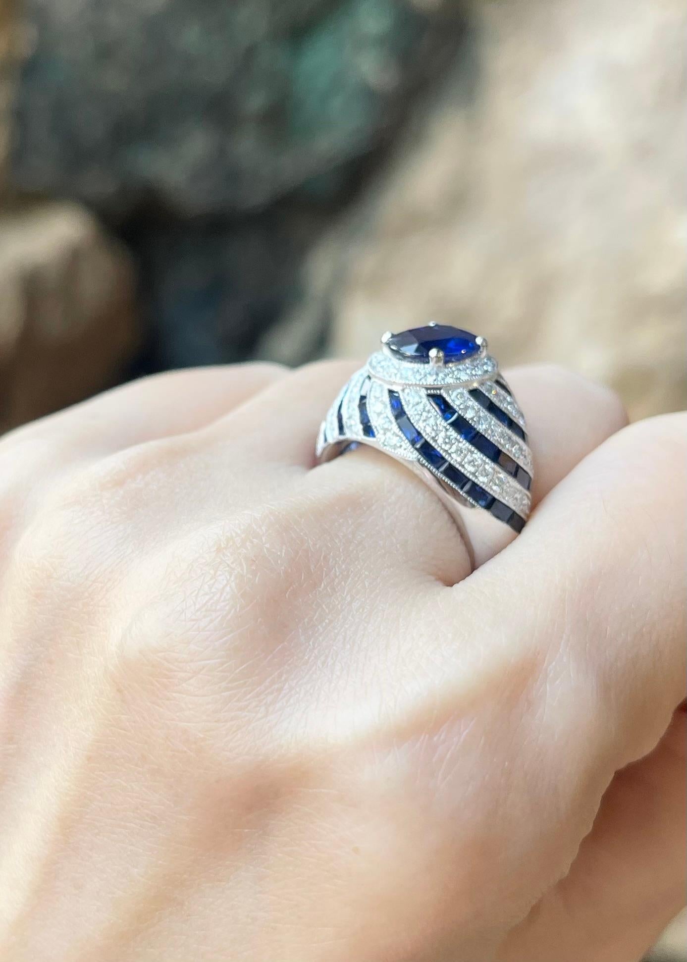 Ring mit blauem Saphir und Diamant in 18 Karat Weißgold gefasst für Damen oder Herren im Angebot