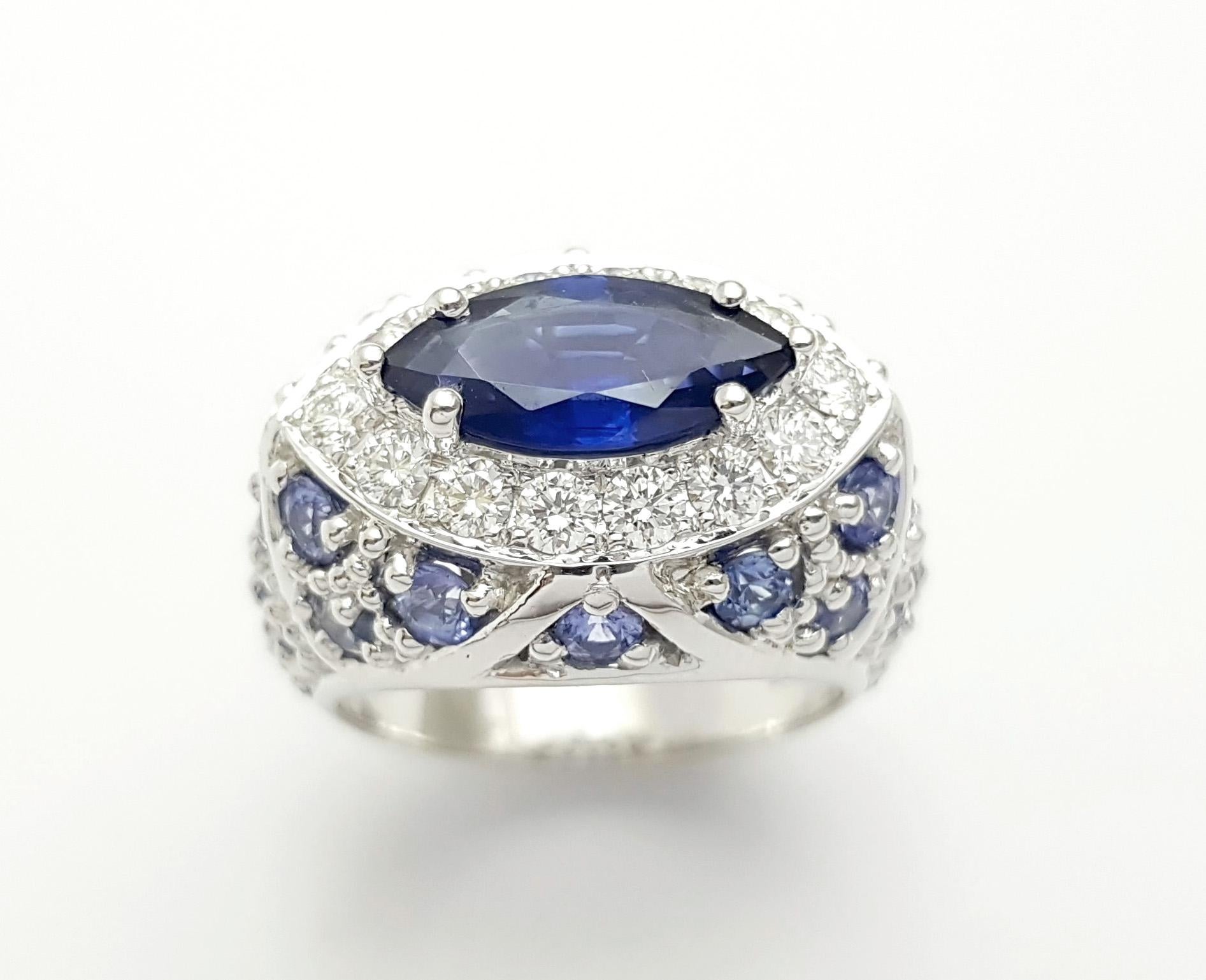 Blue Sapphire and Diamond Ring set in 18K White Gold Settings For Sale 1