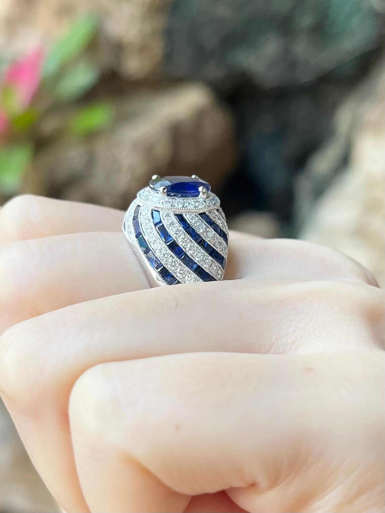 Ring mit blauem Saphir und Diamant in 18 Karat Weißgold gefasst im Angebot 1