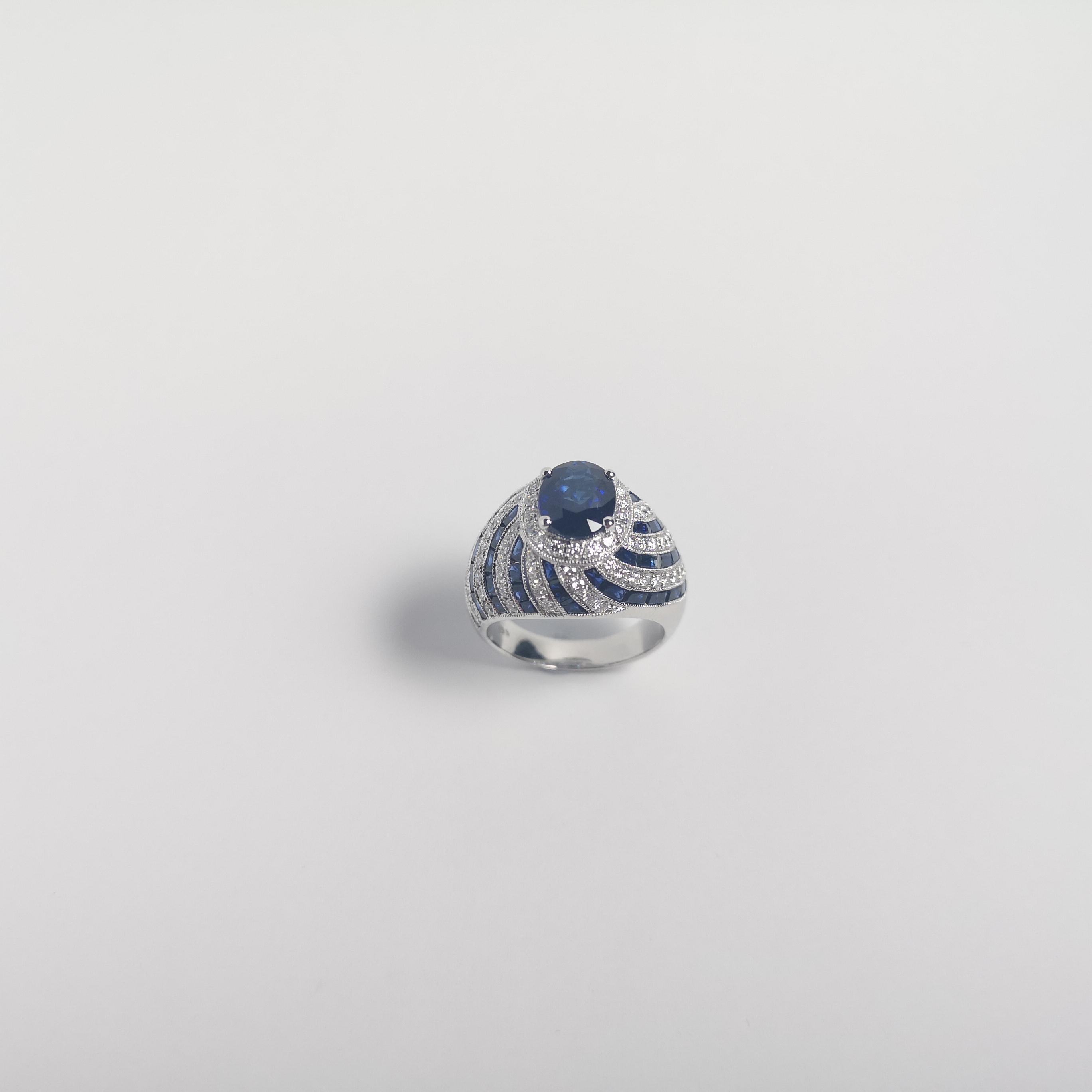 Ring mit blauem Saphir und Diamant in 18 Karat Weißgold gefasst im Angebot 2