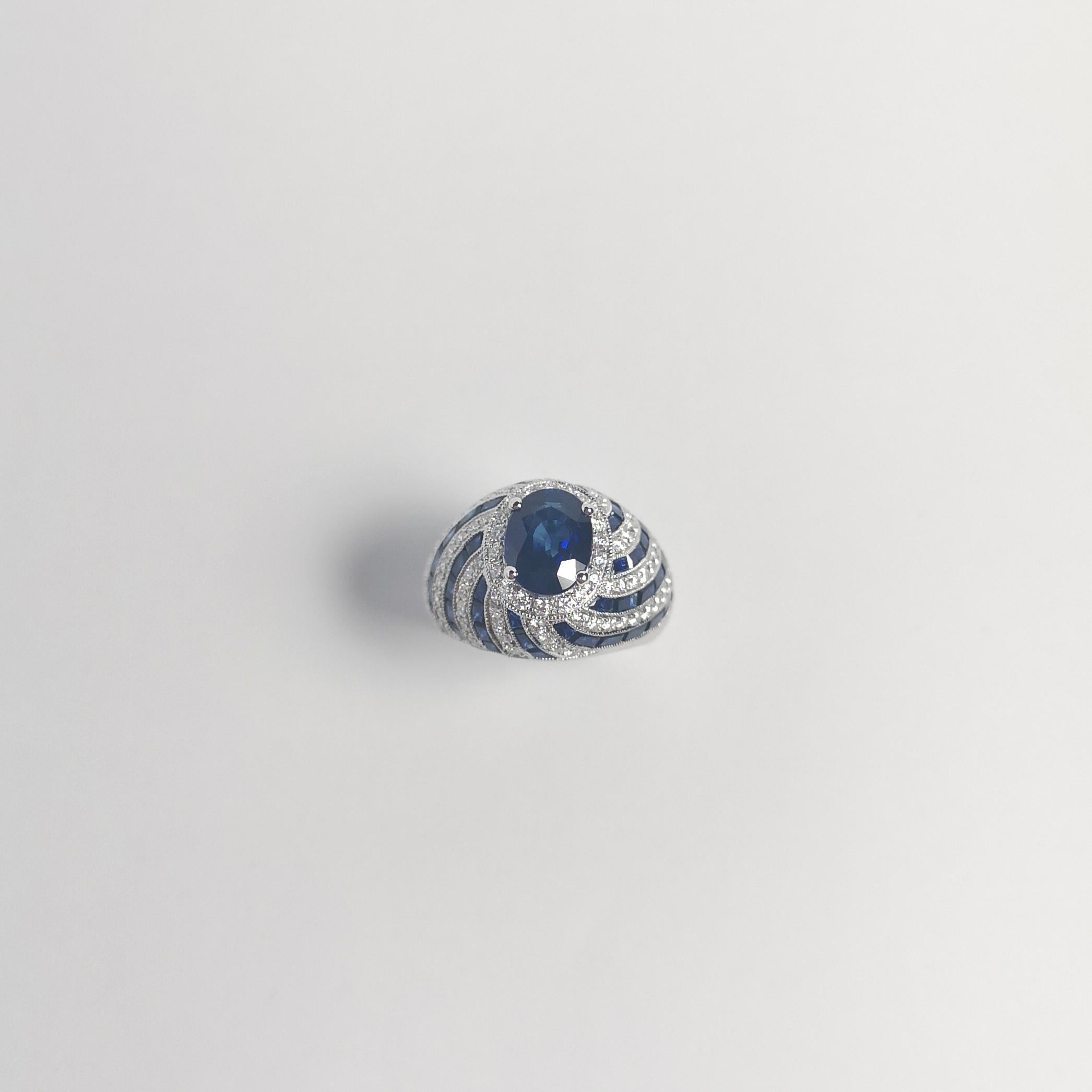 Ring mit blauem Saphir und Diamant in 18 Karat Weißgold gefasst im Angebot 3