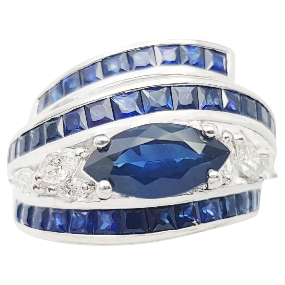 Anello con zaffiro blu e diamante incastonato in oro bianco 18 carati