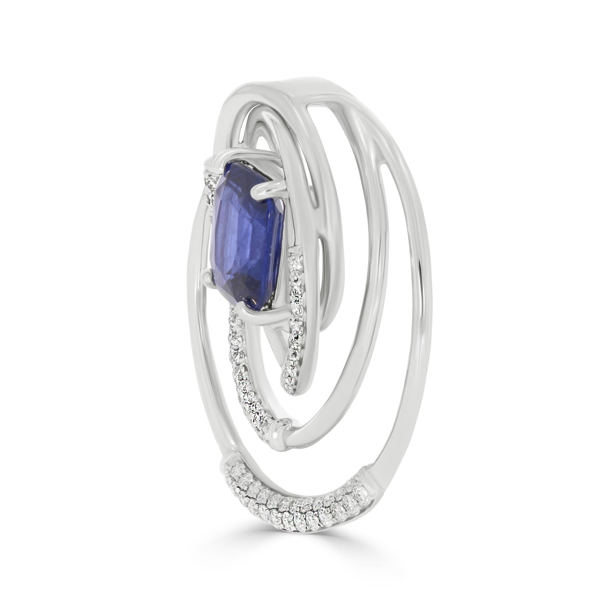 Libera il tuo splendore interiore con il Ciondolo con zaffiro blu e diamanti incastonati.

Questo magnifico ciondolo è la massima espressione di eleganza e raffinatezza. L'affascinante zaffiro blu, incastonato in quattro griffe, è al centro della