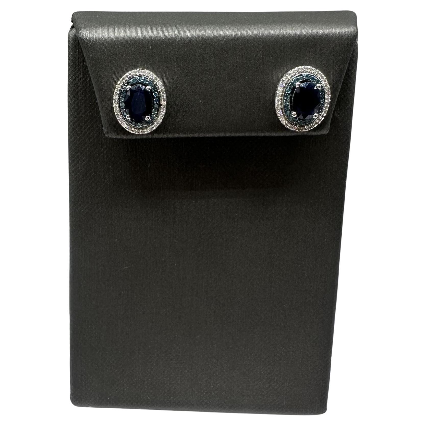 Blue Sapphire and Diamond Studs in 10kt White Gold – Push Backs, New in vendita