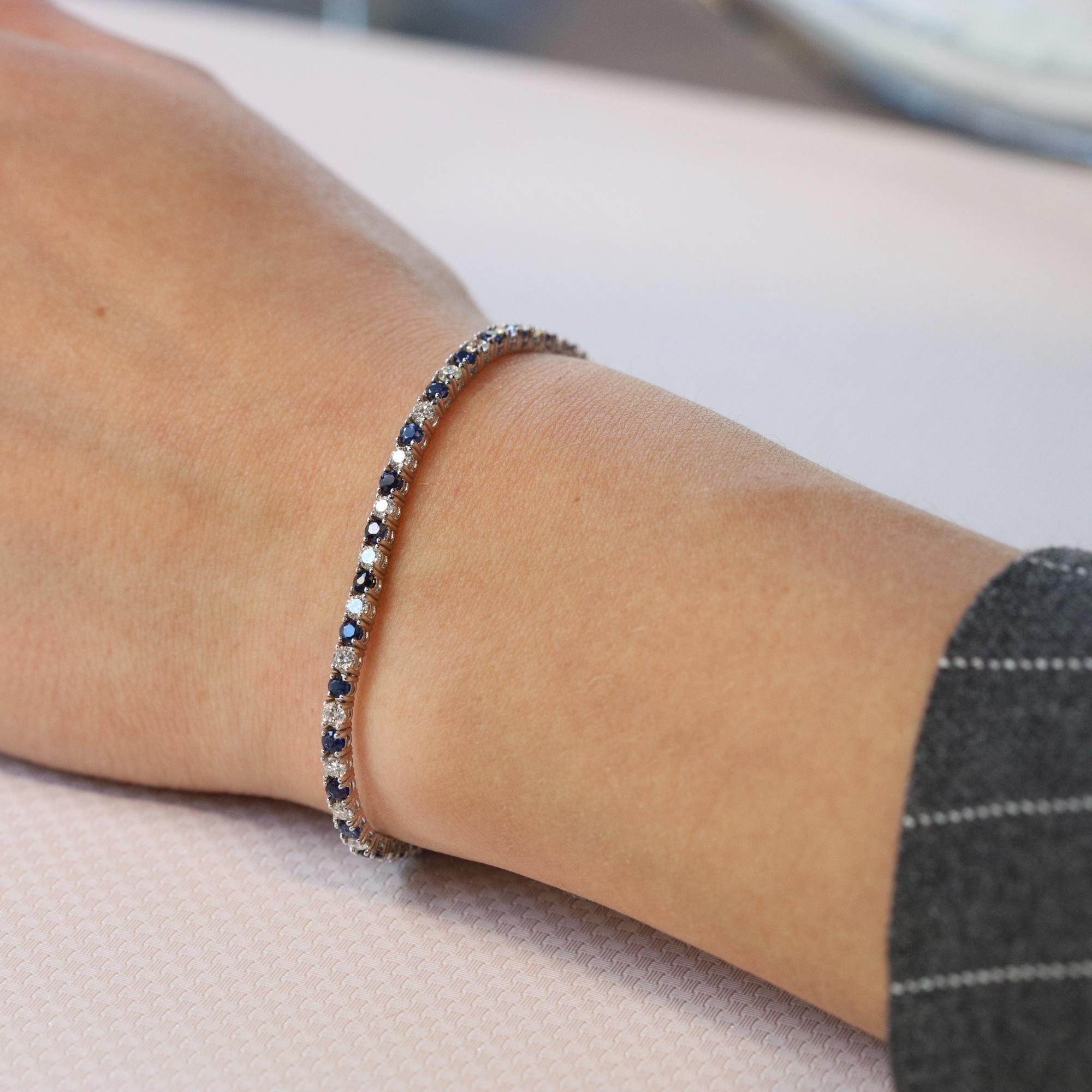 Tennisarmband aus 14 Karat Weißgold mit blauem Saphir und Diamant 3,40 Karat Gesamtkaratgewicht im Zustand „Neu“ im Angebot in New York, NY