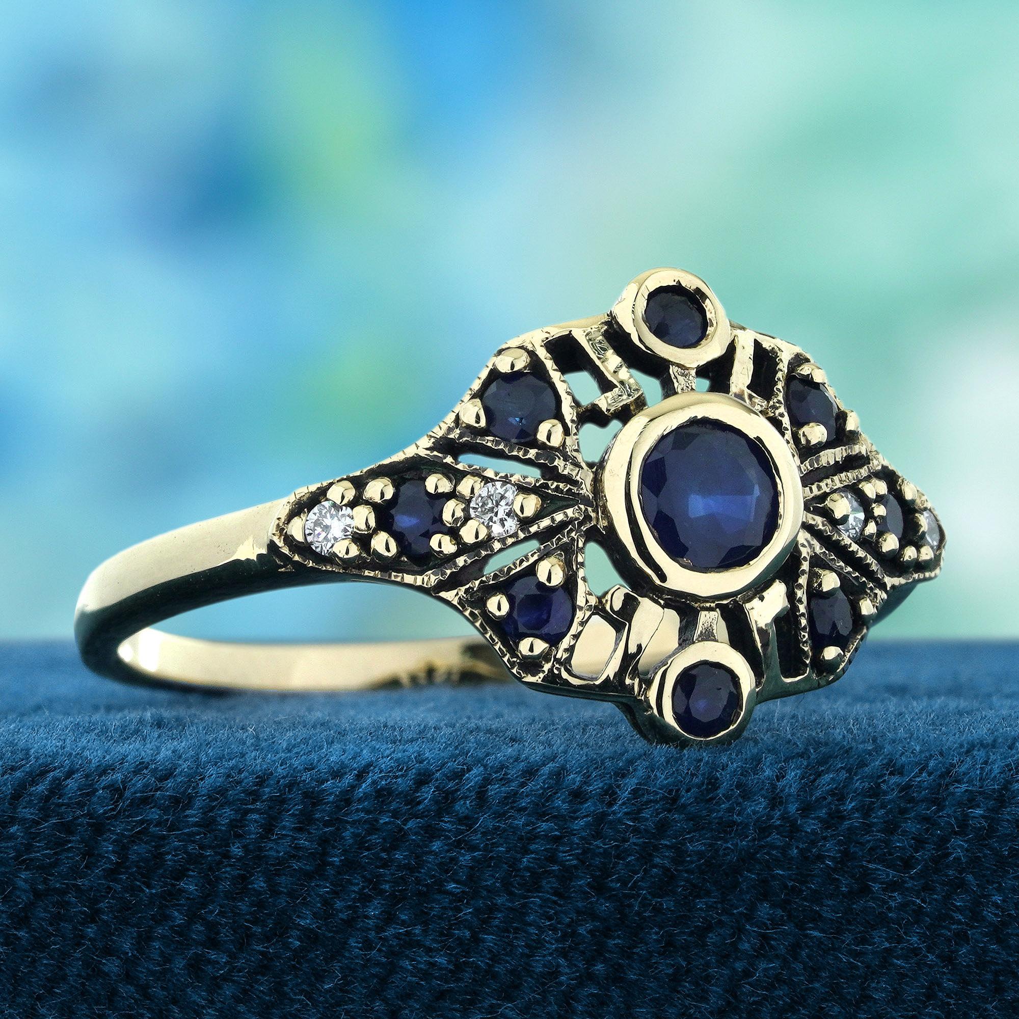 Anillo en racimo estilo vintage de zafiro azul y diamante en oro amarillo macizo de 9 quilates Eduardiano en venta