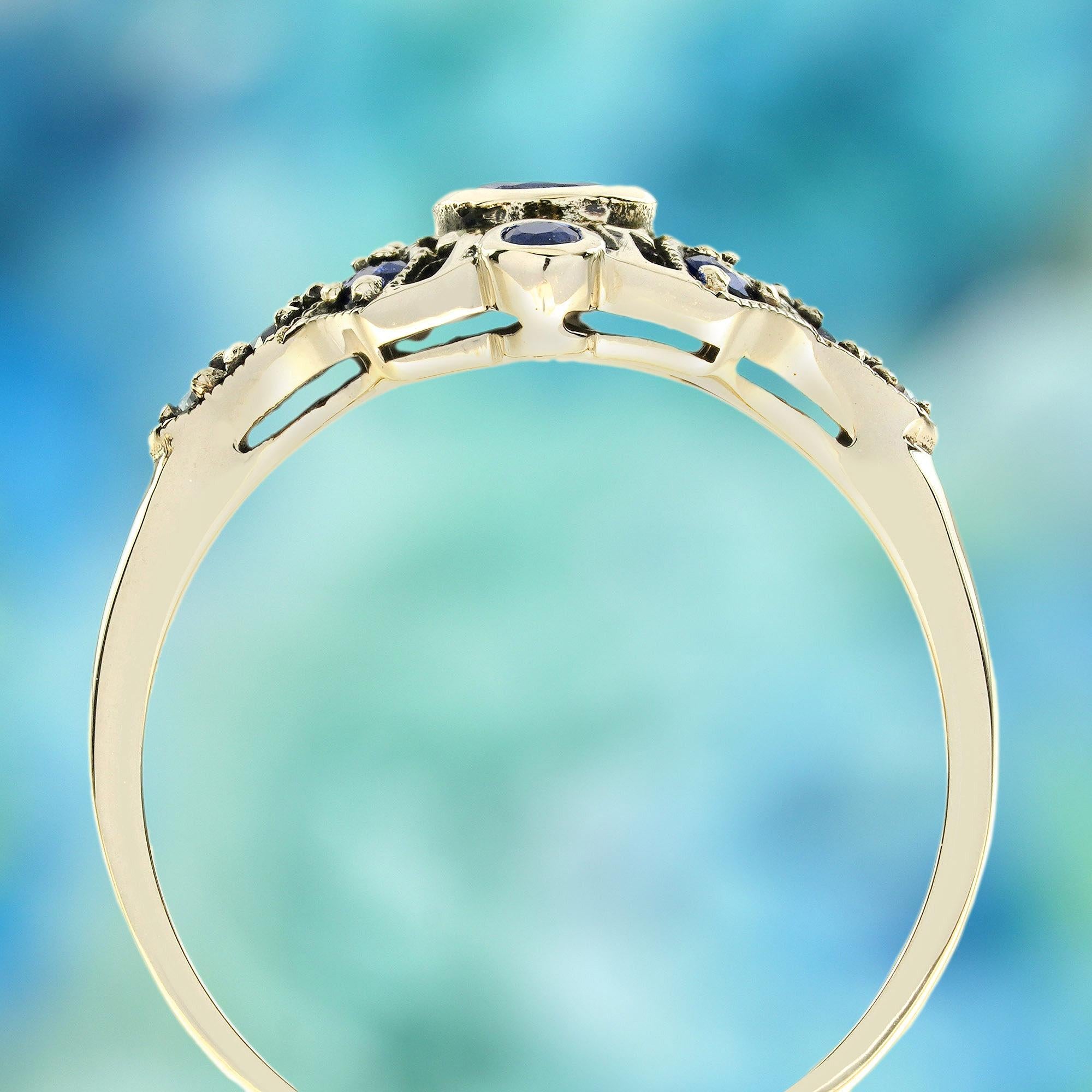 Anillo en racimo estilo vintage de zafiro azul y diamante en oro amarillo macizo de 9 quilates en Nuevo estado para la venta en Bangkok, TH