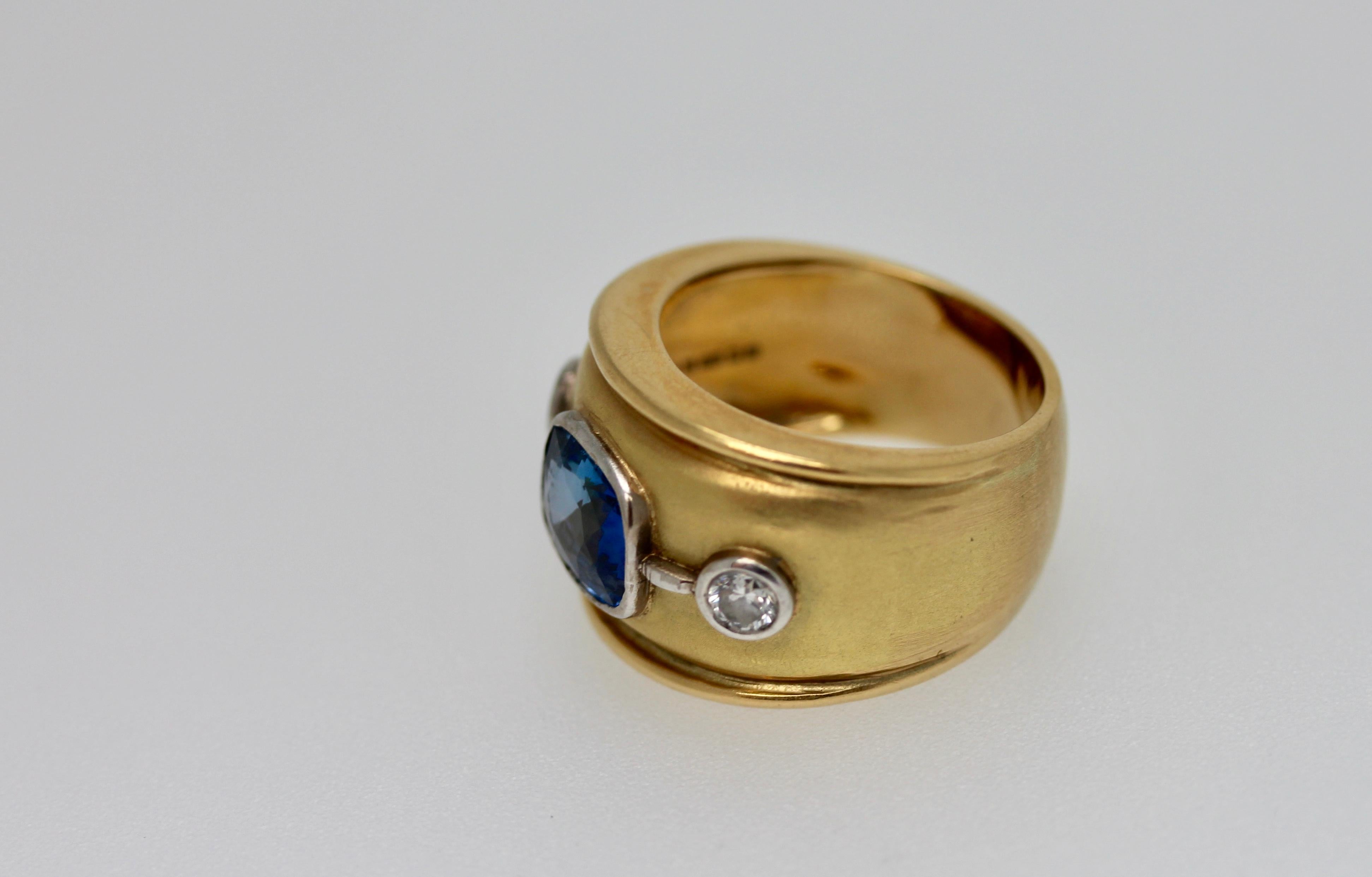 Blue Sapphire and Diamonds Cocktail Ring  4