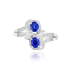 Blue Sapphire and Dimond Ring 18 Karat White Gold for Wedding Wear Jewelry